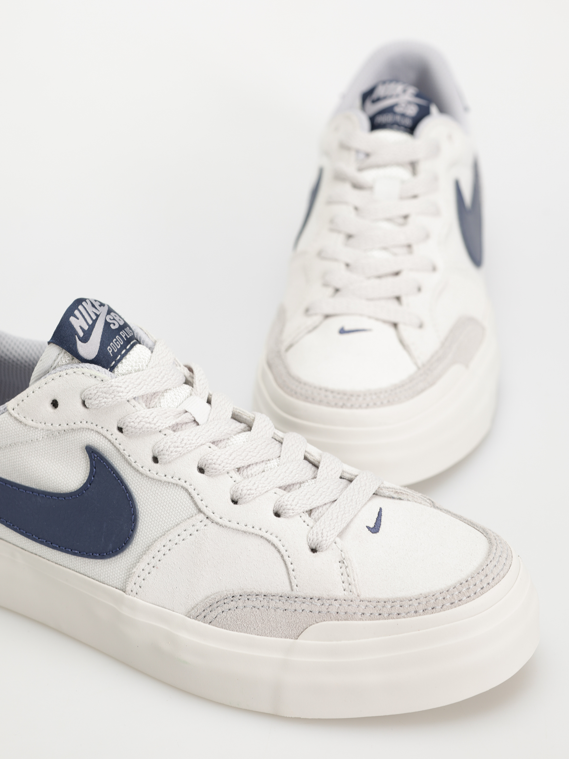 Nike SB Zoom Pogo Plus Cipők (photon dust/midnight navy wolf grey)