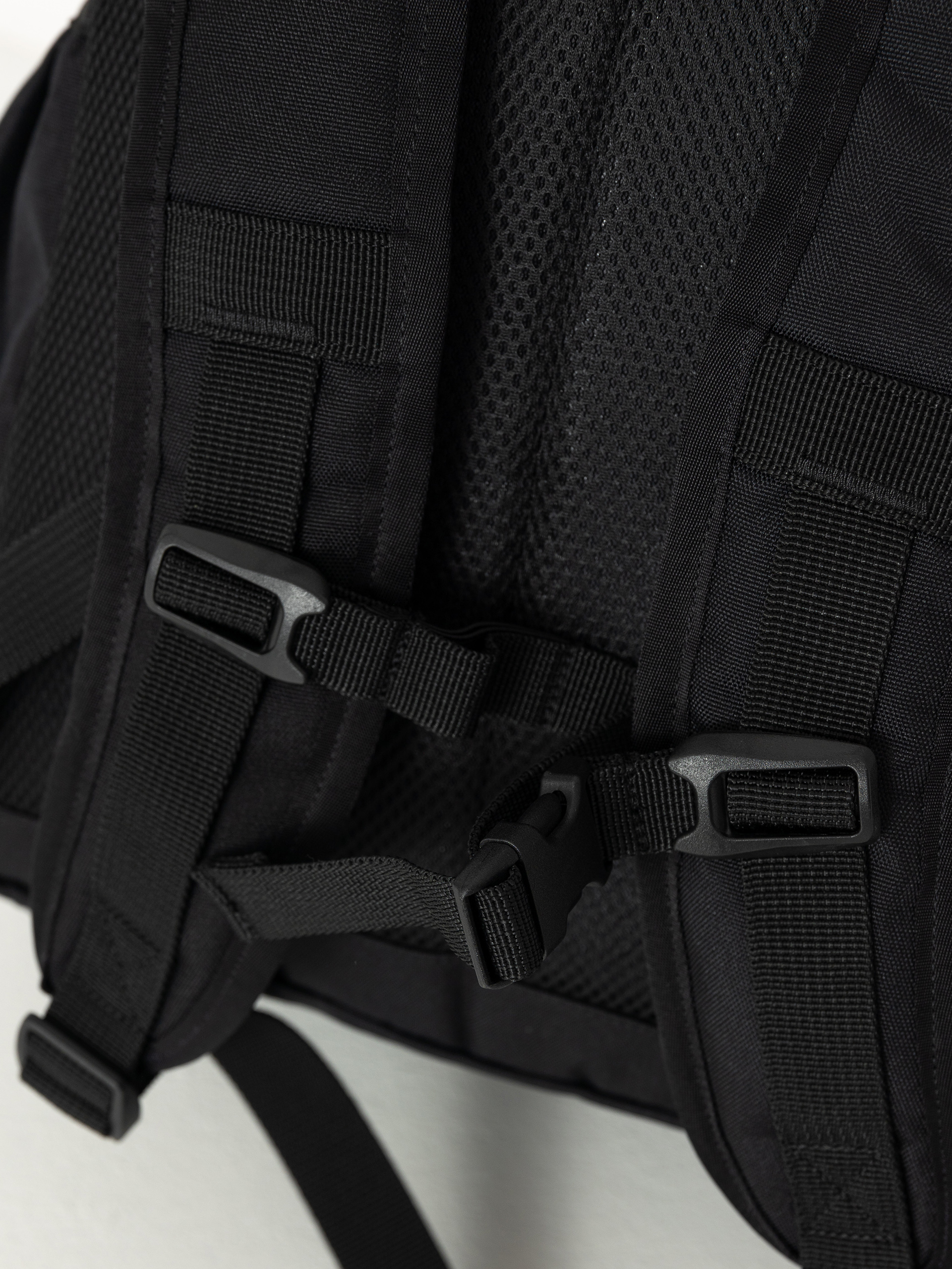 Carhartt WIP Clapton Hátizsák (black)