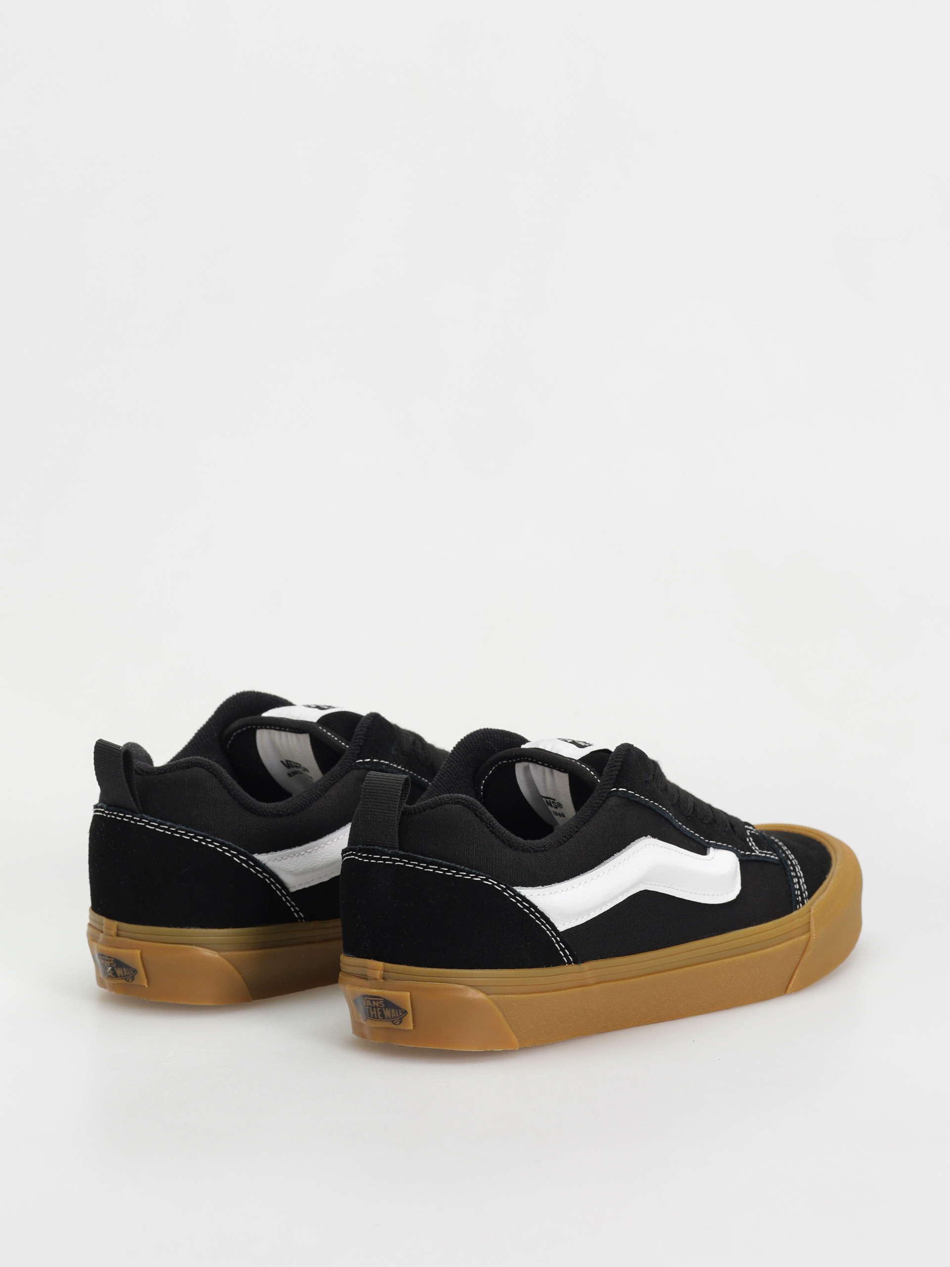 Vans Knu Skool Cipők (black/gum)