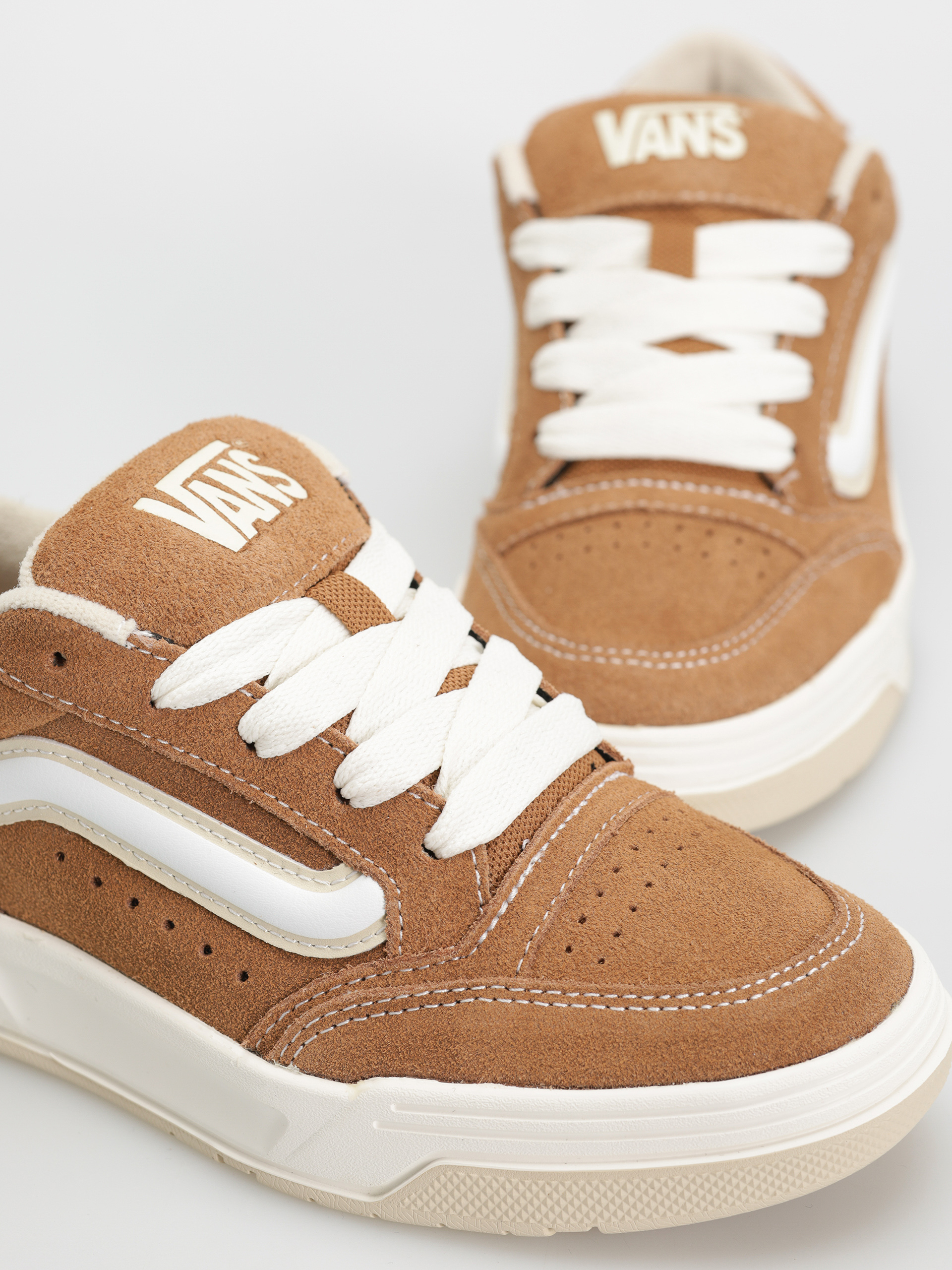 Vans Hylane Cipők (brown)