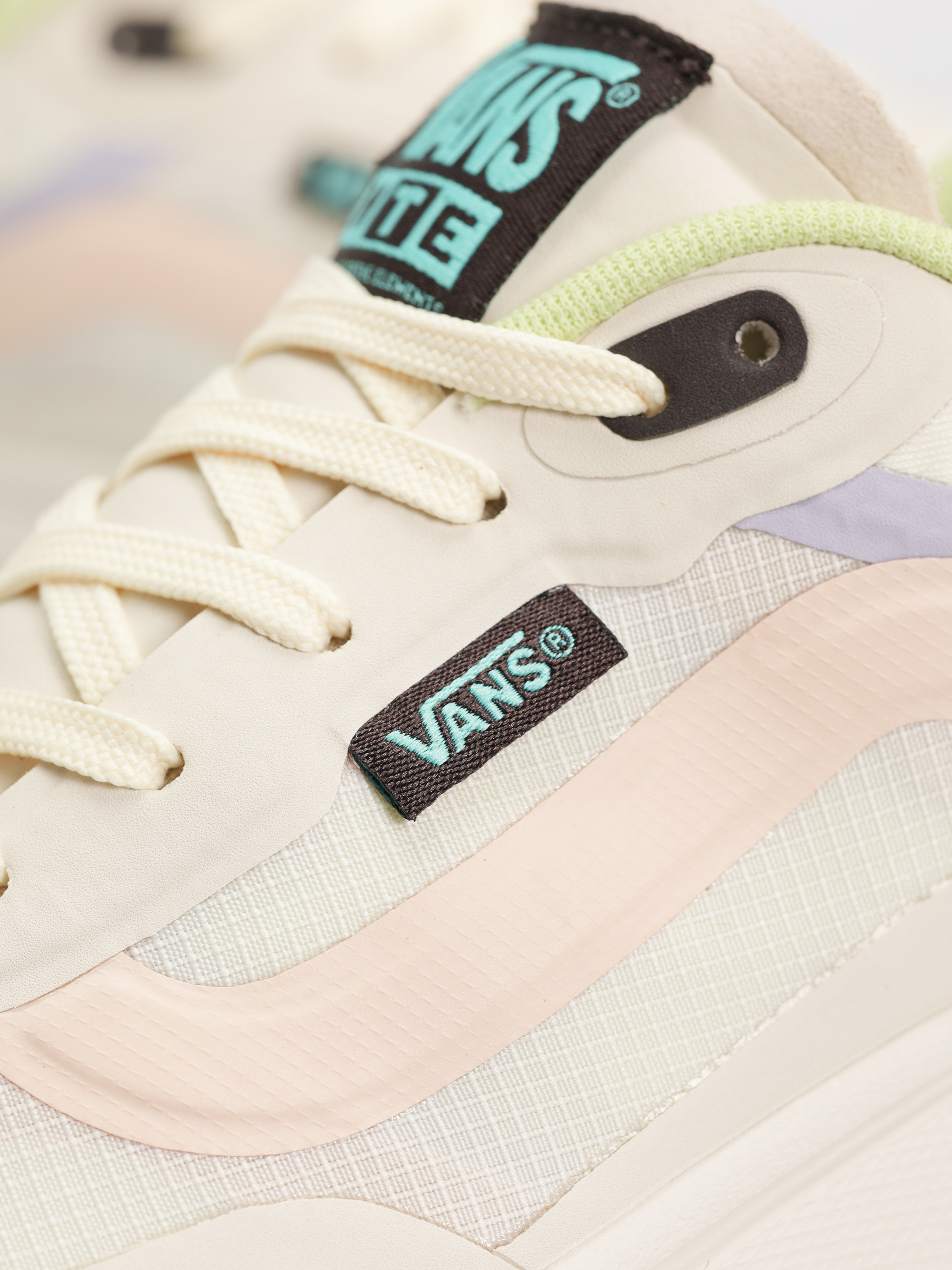 Vans Mte Crosspath Cipők (natural/multi)