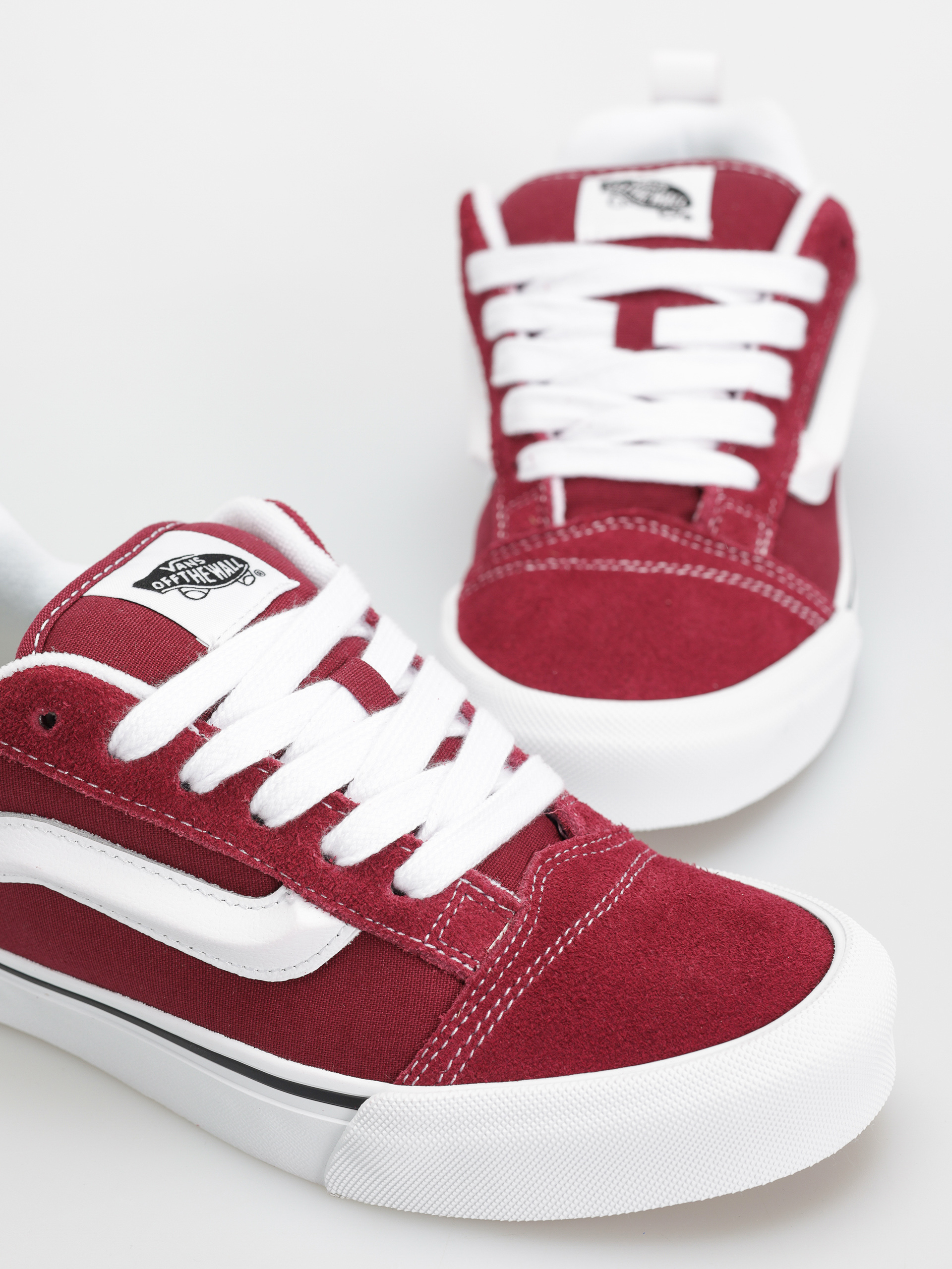 Vans Knu Skool Cipők (color theory rhododendron)