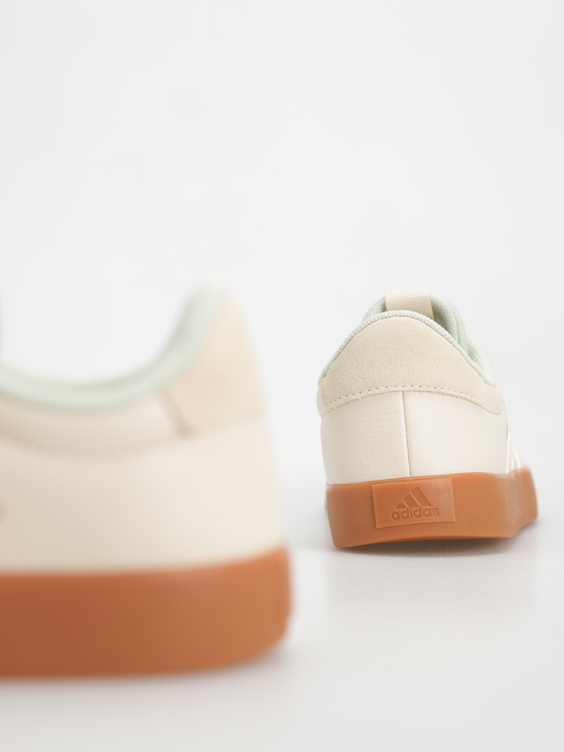 adidas Vl Court 3.0 Wmn Cipők (wonwhi/powcor/lingrn)