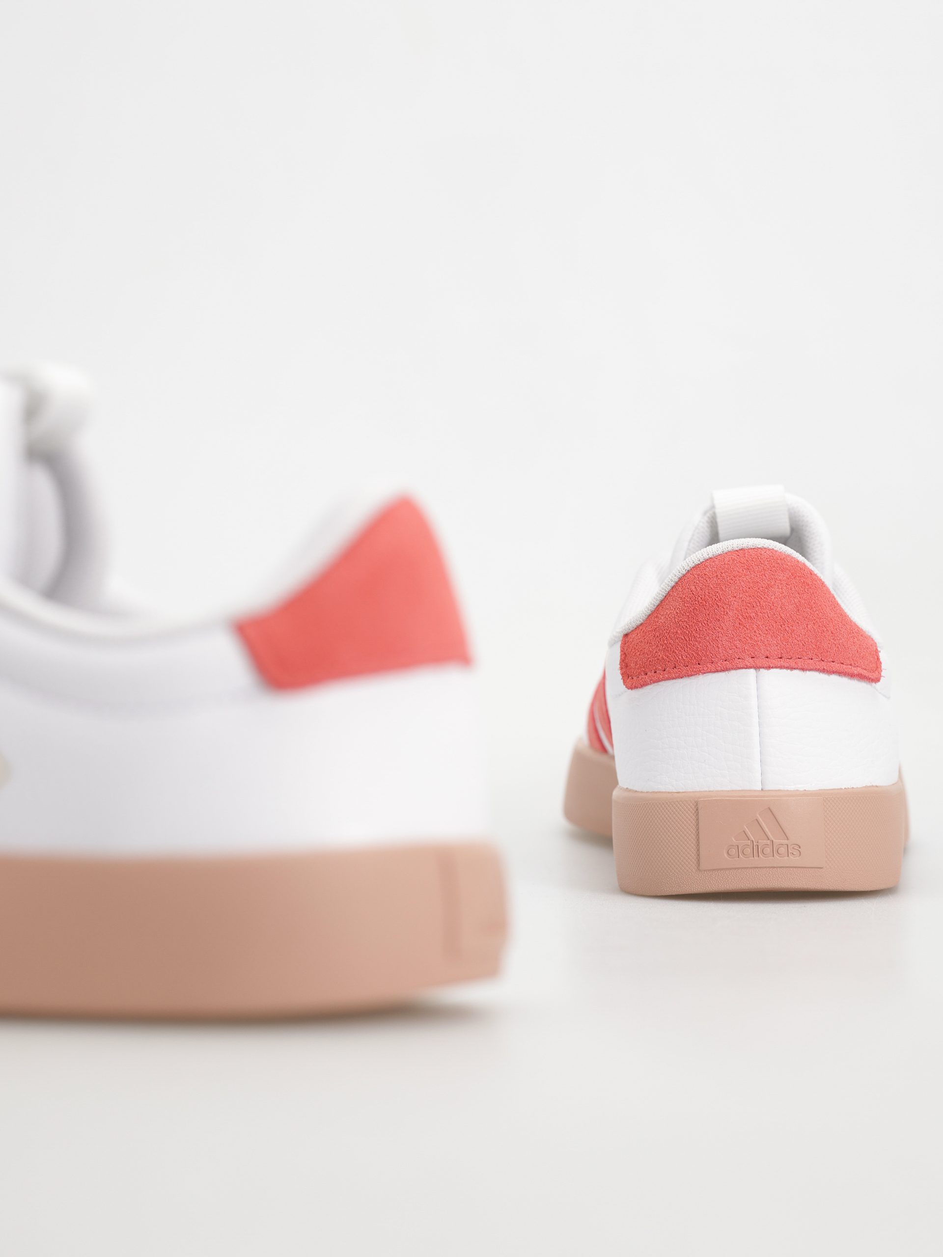 Cipők adidas Vl Court 3.0 Wmn (ftwwht/prelsc/goldmt)