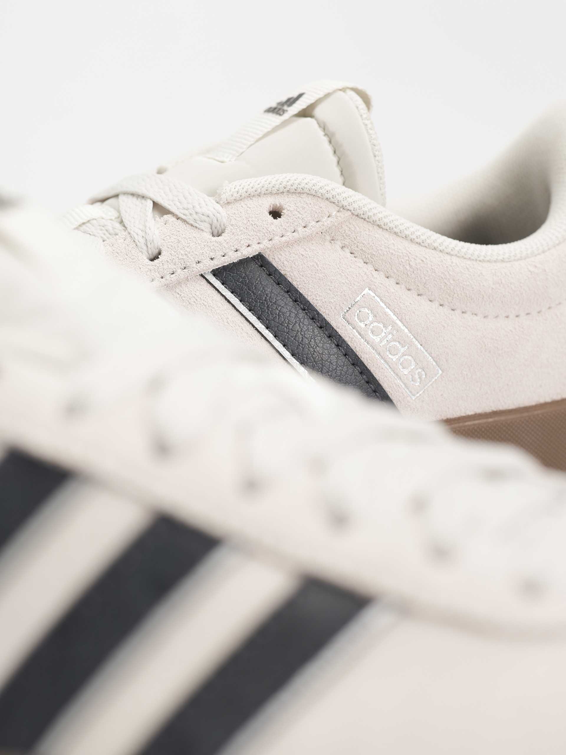 Cipők adidas Vl Court 3.0 (orbgry/carbon/silvmt)