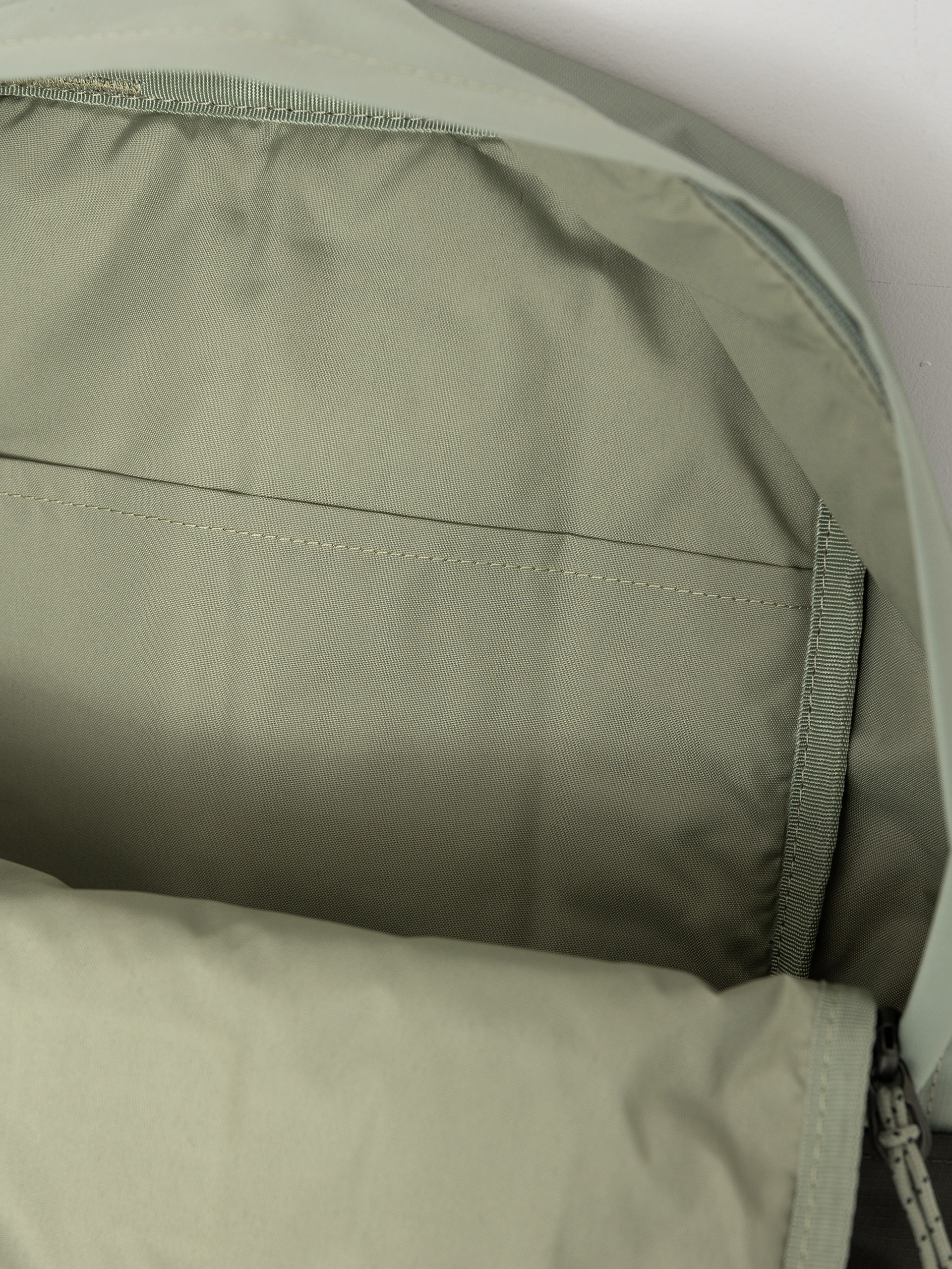 Columbia Trail Traveler 18L Hátizsák (safari/greensc)