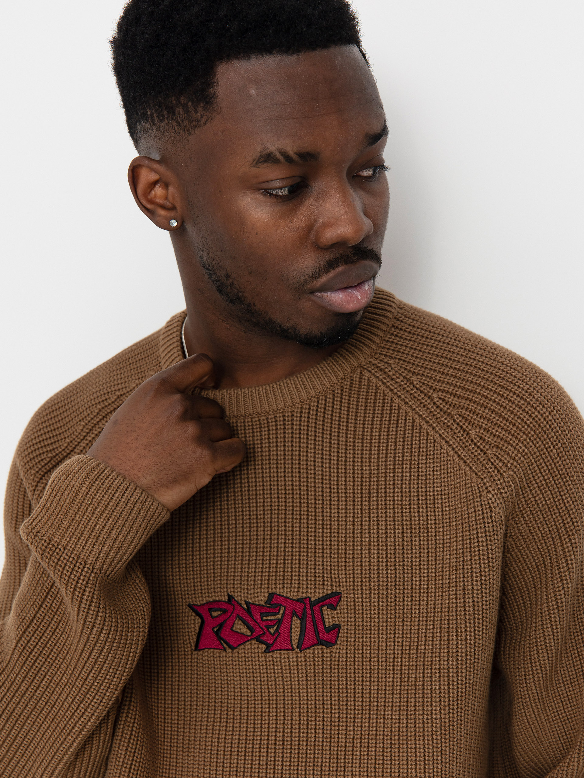 Poetic Collective Graff Knitted Crewneck Pulóver (brown)