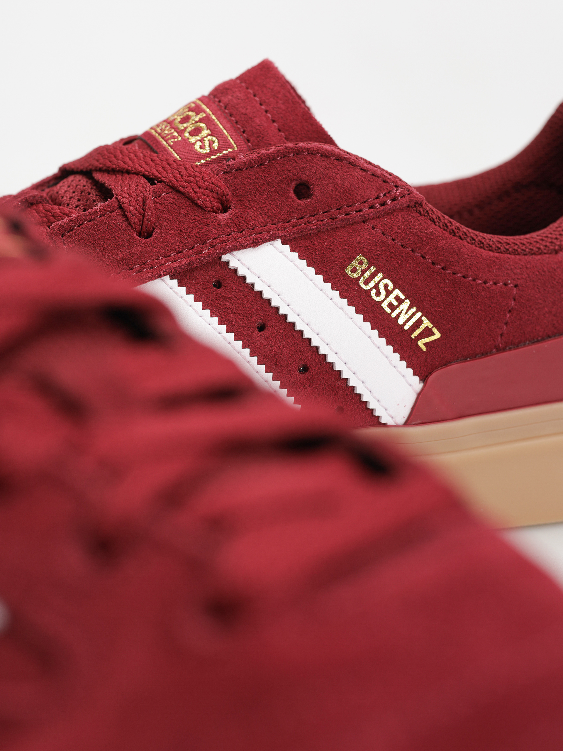 adidas Busenitz Vulc II Cipők (supcol/ftwwht/goldmt)