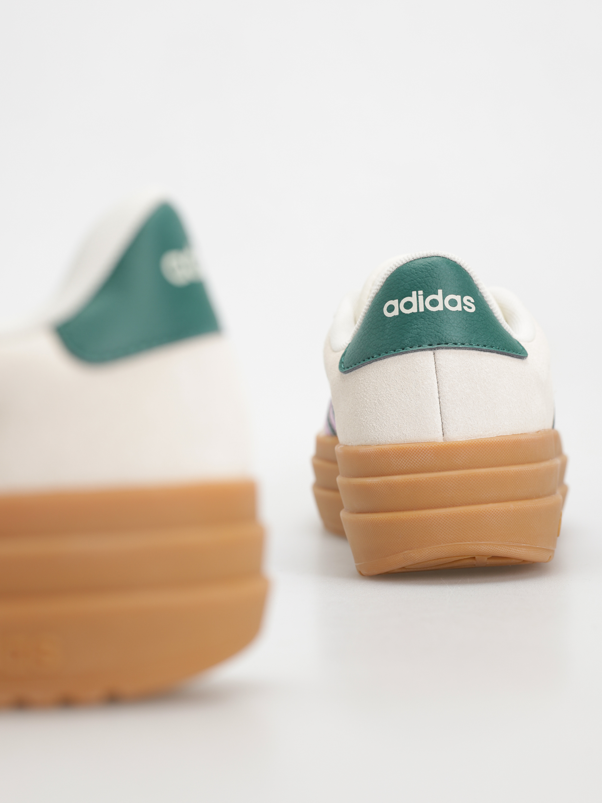 adidas Vl Court Bold Wmn Cipők (owhite/cgreen/blilil)