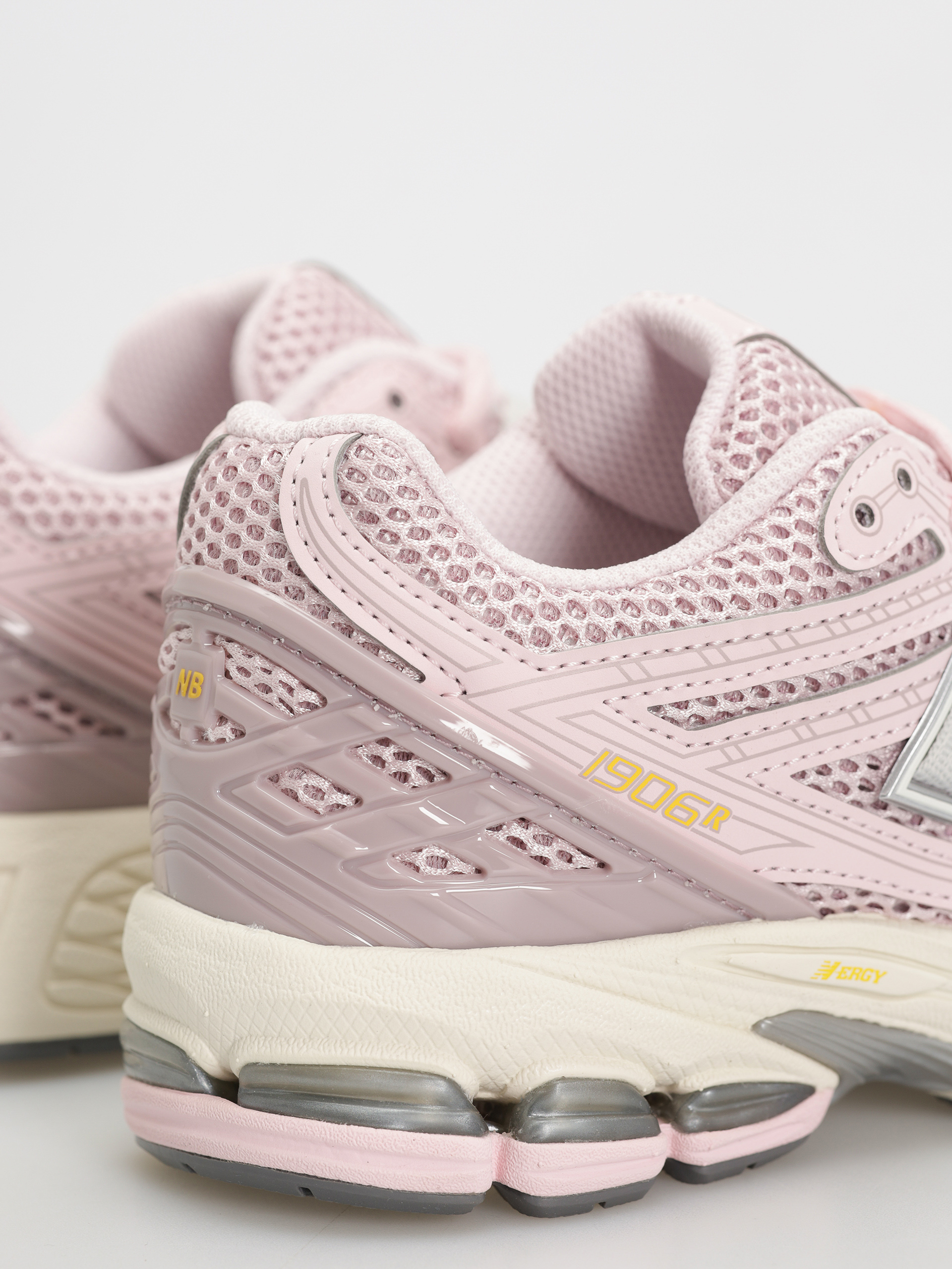 New Balance 1906 JR Cipők (rose sugar)