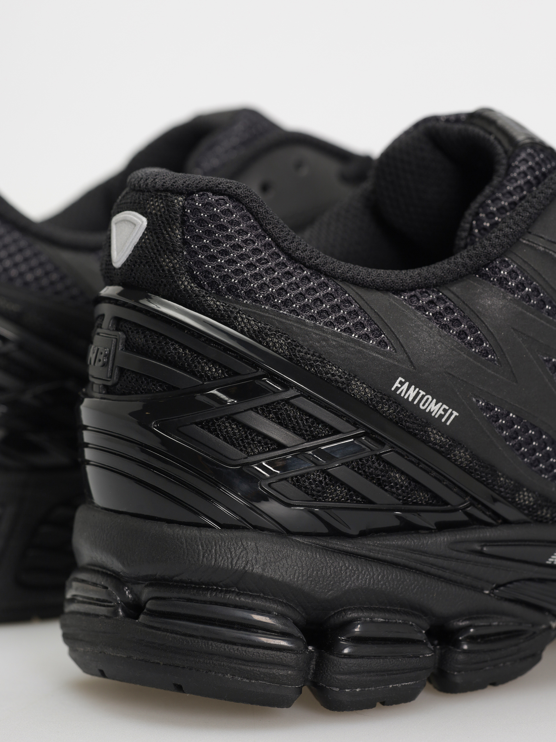 New Balance 1906 Cipők (black)