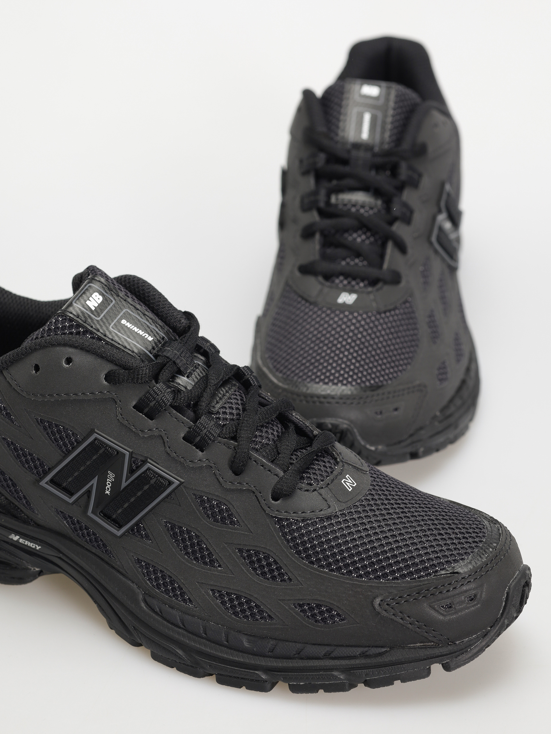 New Balance 1906 Cipők (black)