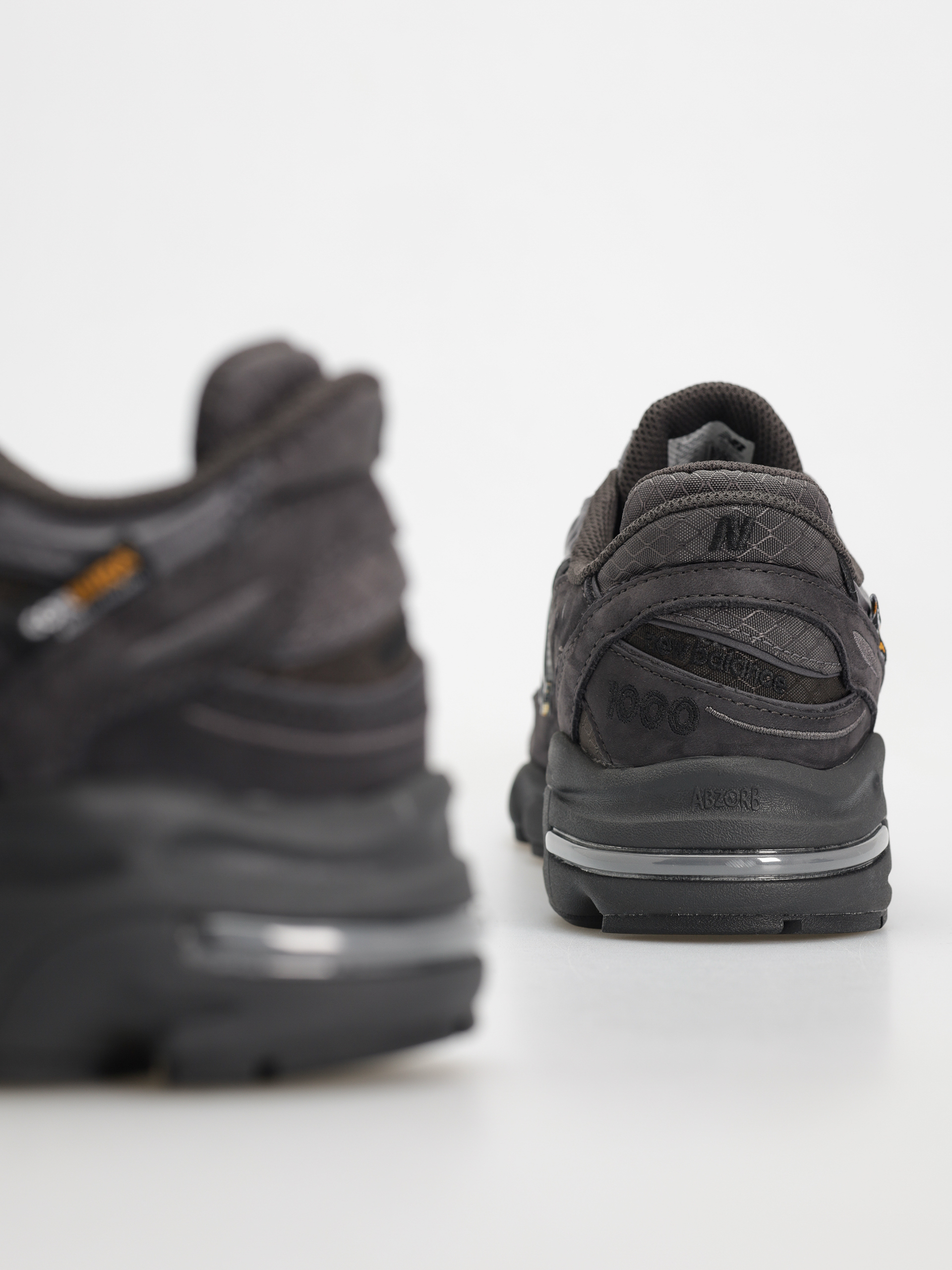 New Balance 1000 Cipők (black cement)