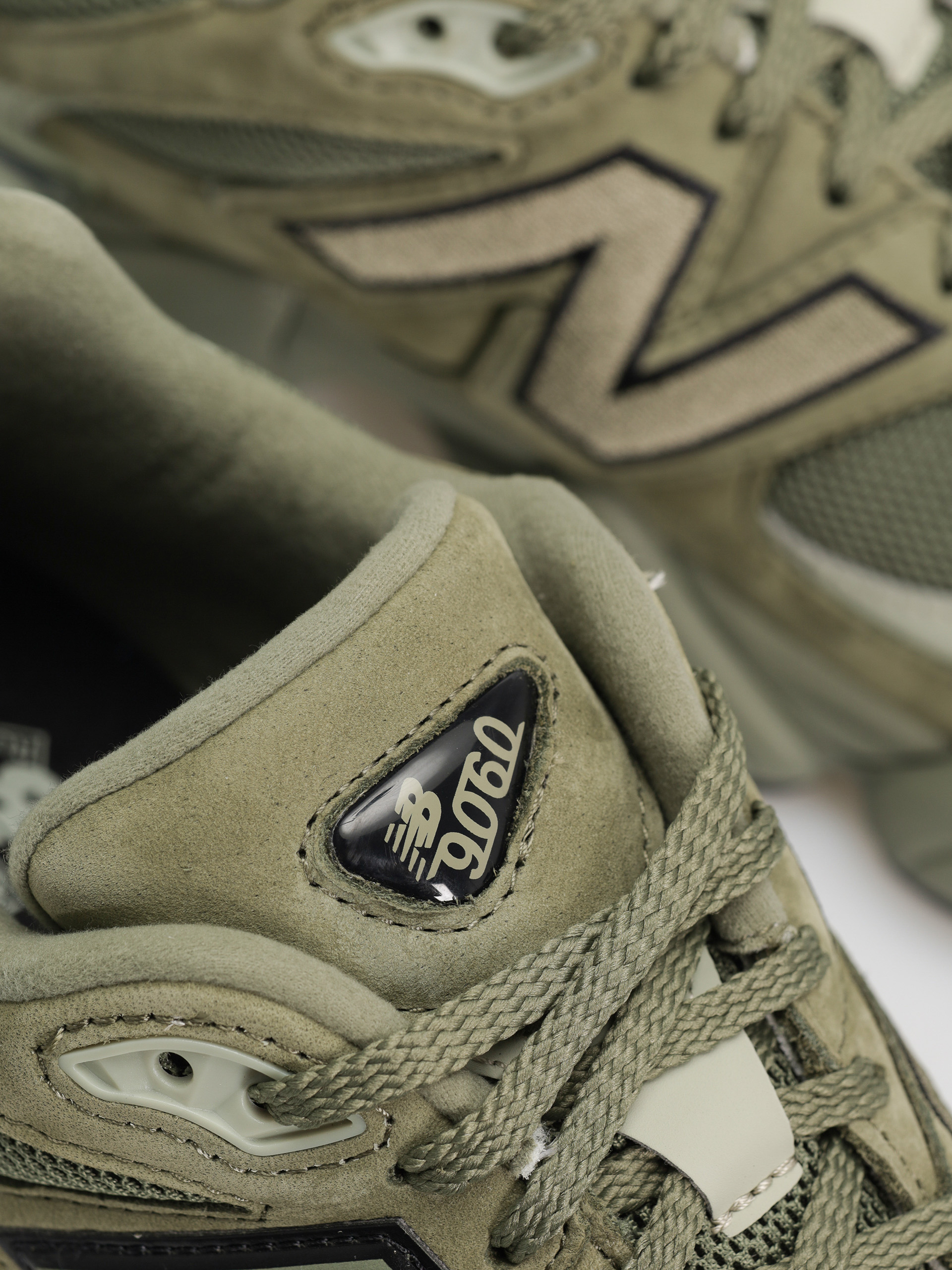 New Balance 9060 Cipők (dark olivine)