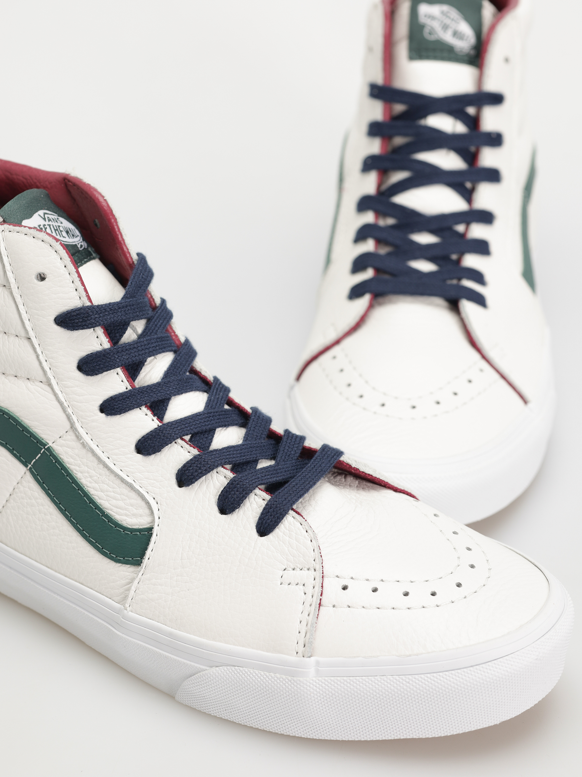 Vans Sk8 Hi Cipők (varsity white/multi)