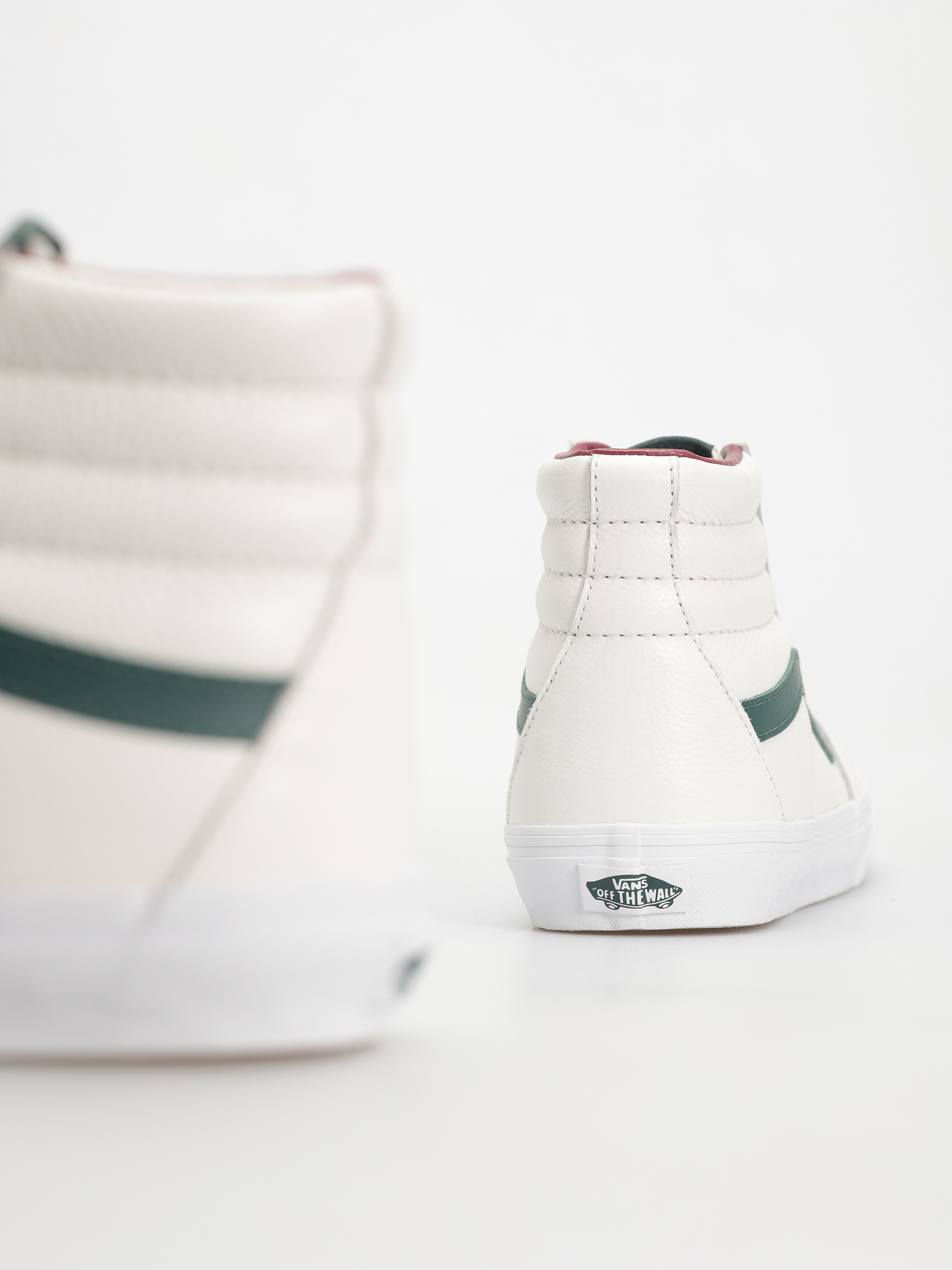 Vans Sk8 Hi Cipők (varsity white/multi)