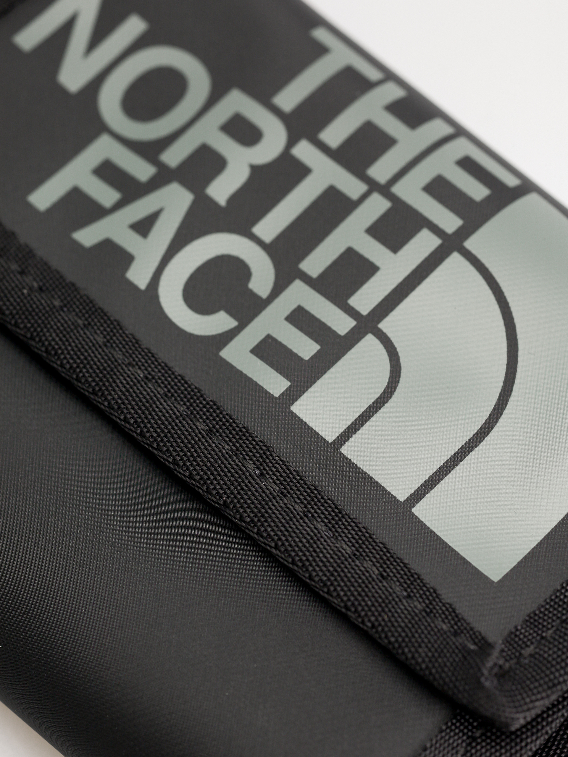 The North Face Base Camp Pénztárca (tnf black npf)