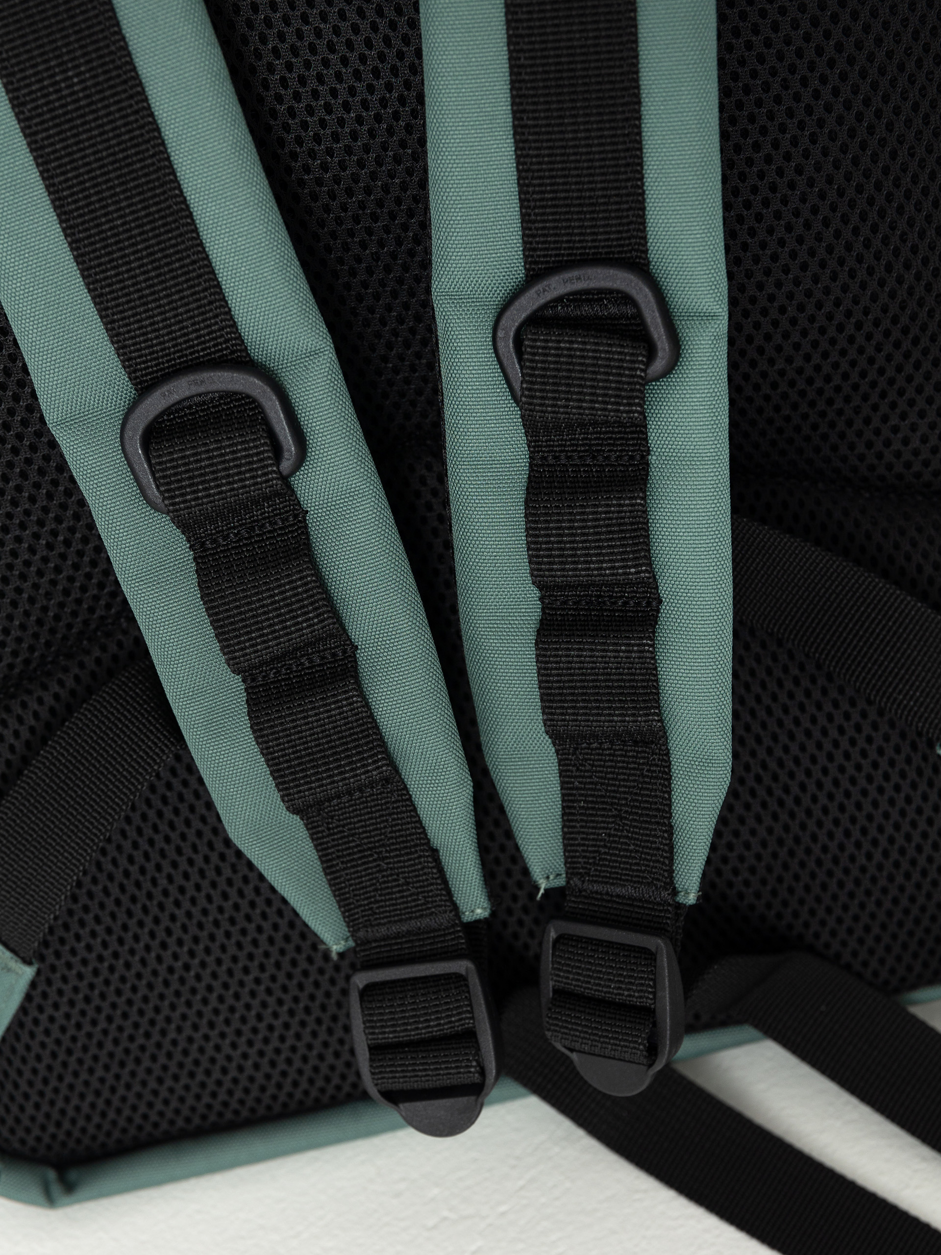 Hu00e1tizsu00e1k Carhartt WIP Jakob (silver pine)