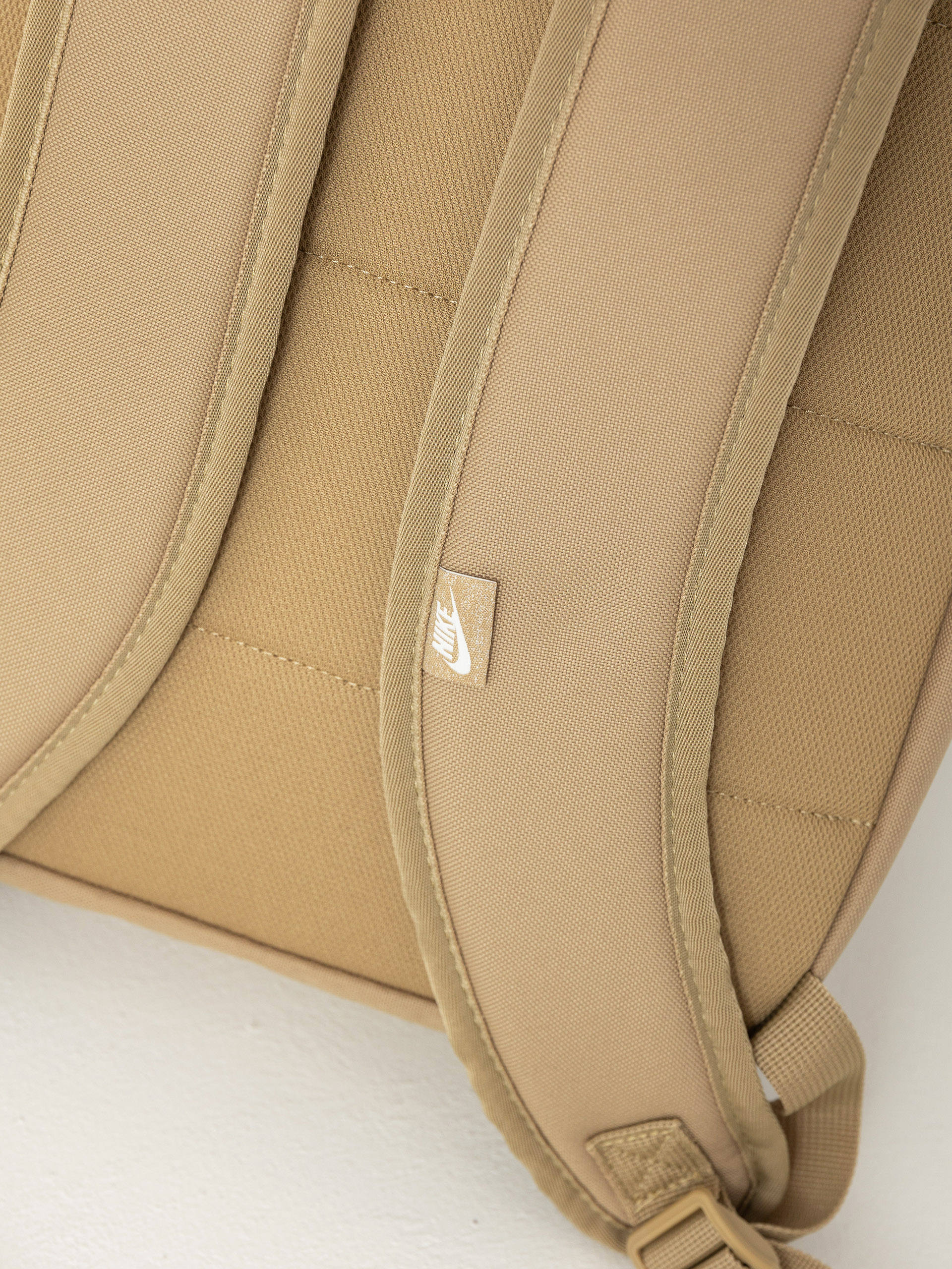 Nike SB Heritage Hátizsák (parachute beige/summit white)