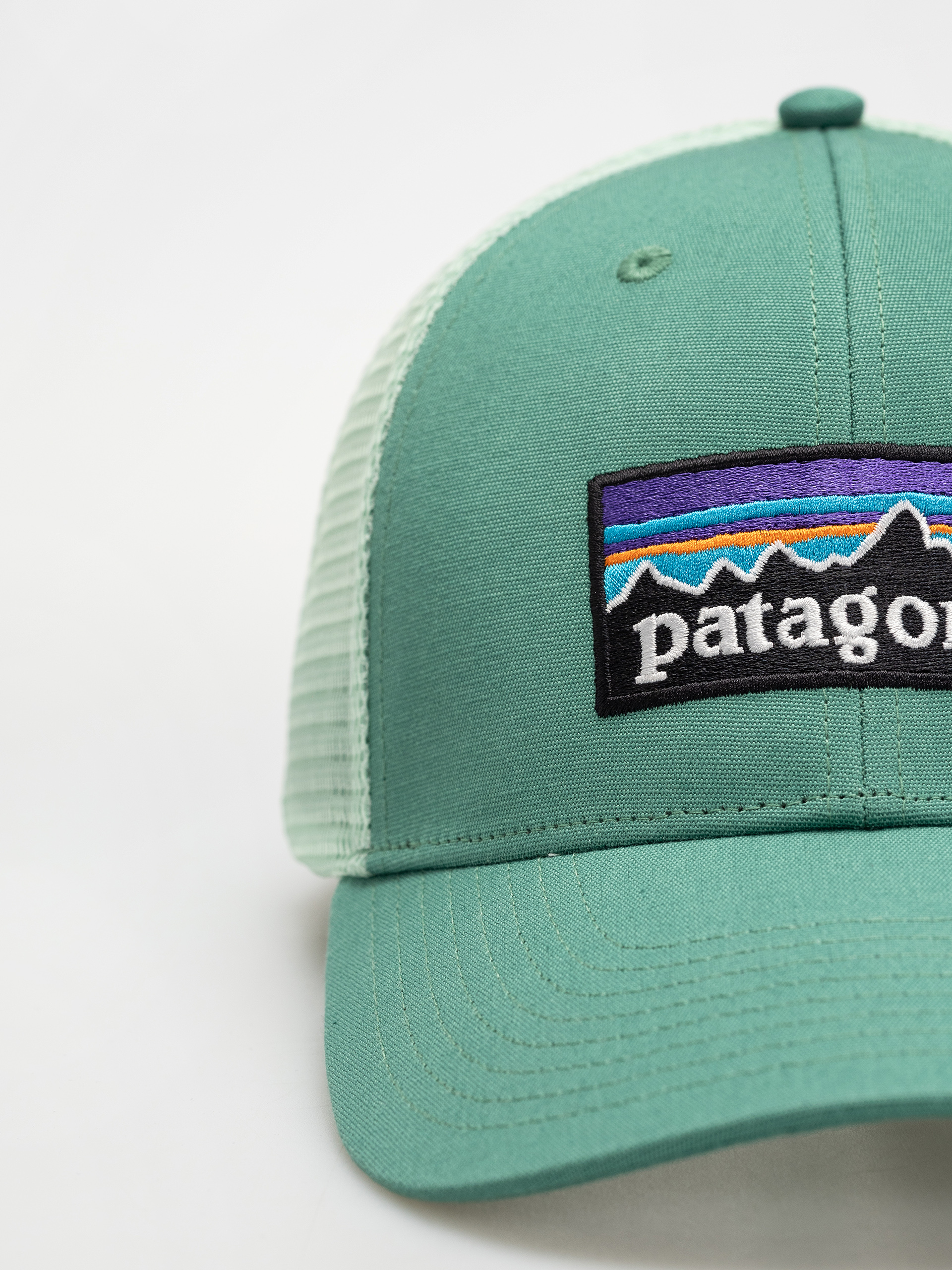 Patagonia P 6 Logo LoPro Trucker Baseball sapka (heartleaf green)
