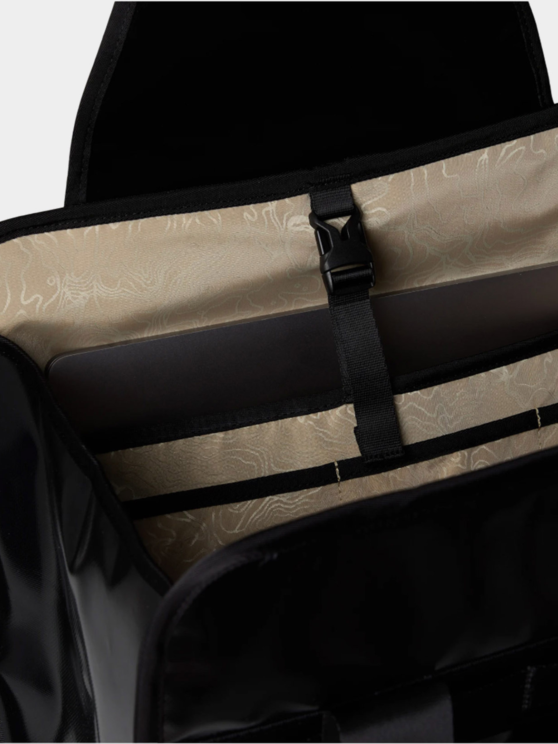 Kézitáska The North Face Base Camp Tote Wmn (tnf black/tnf black)