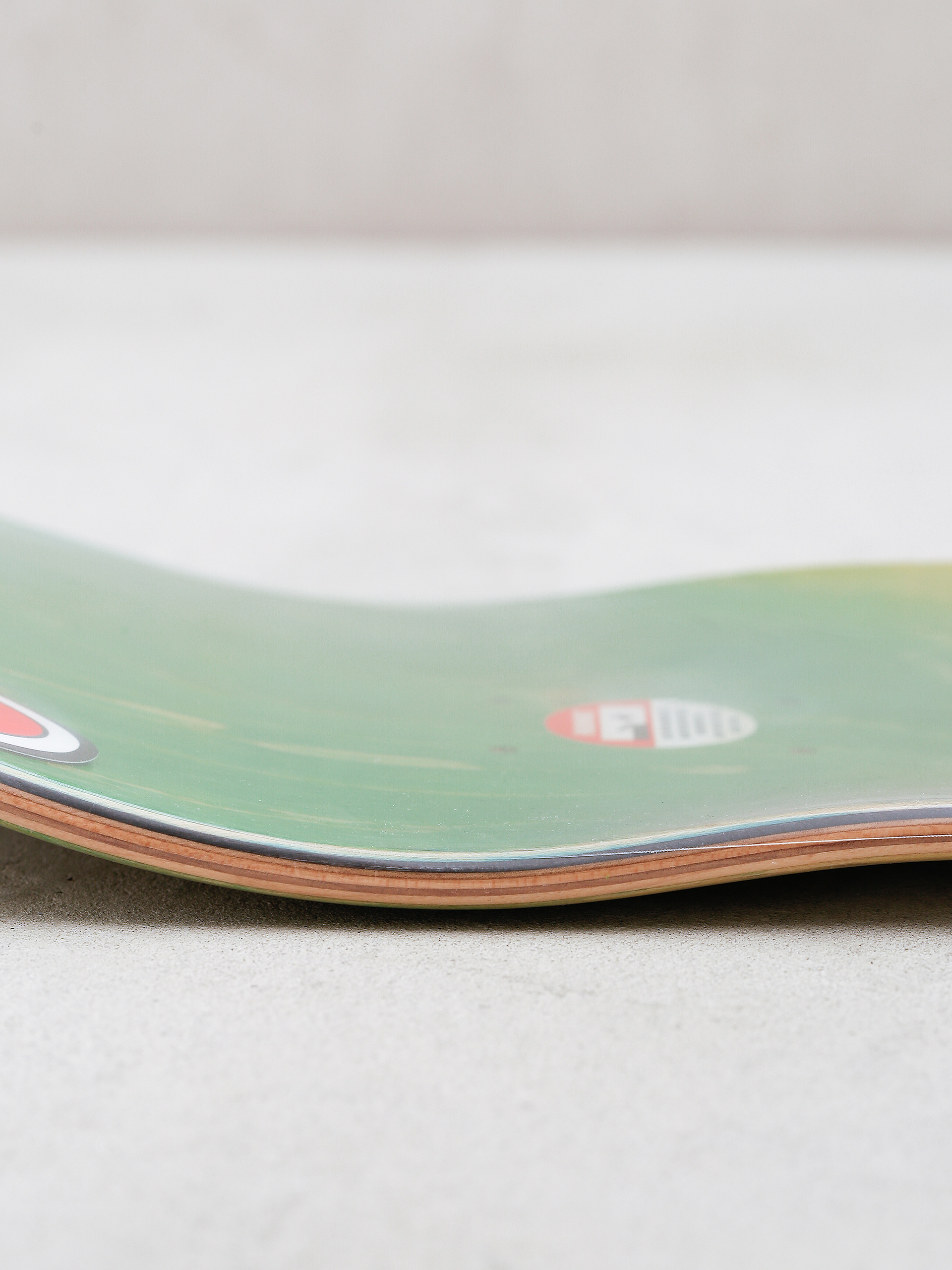 Real Ishod Peace Gördeszka lap (tie dye)