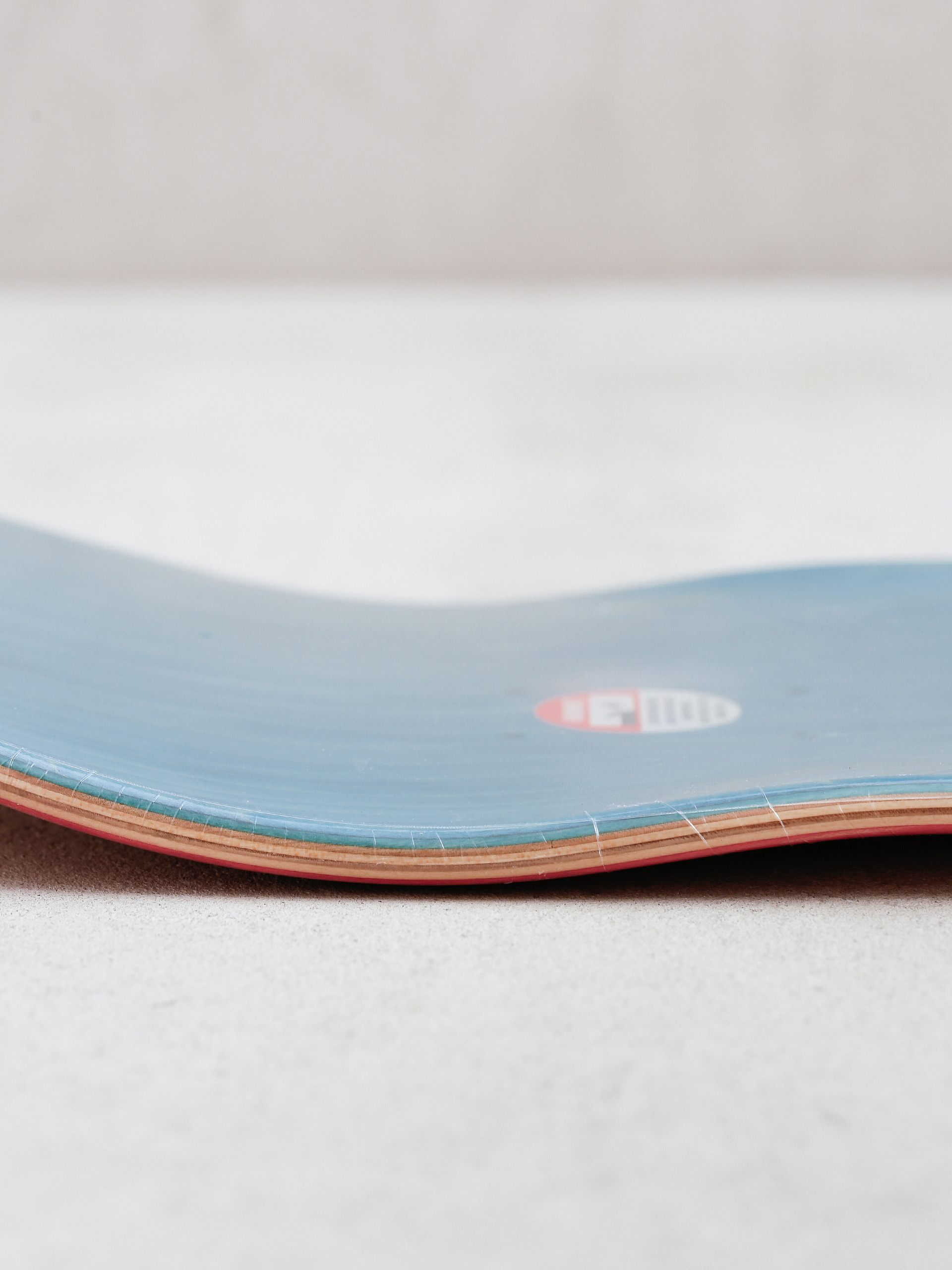 Real Obedience Dnp Reup Gördeszka lap (red)