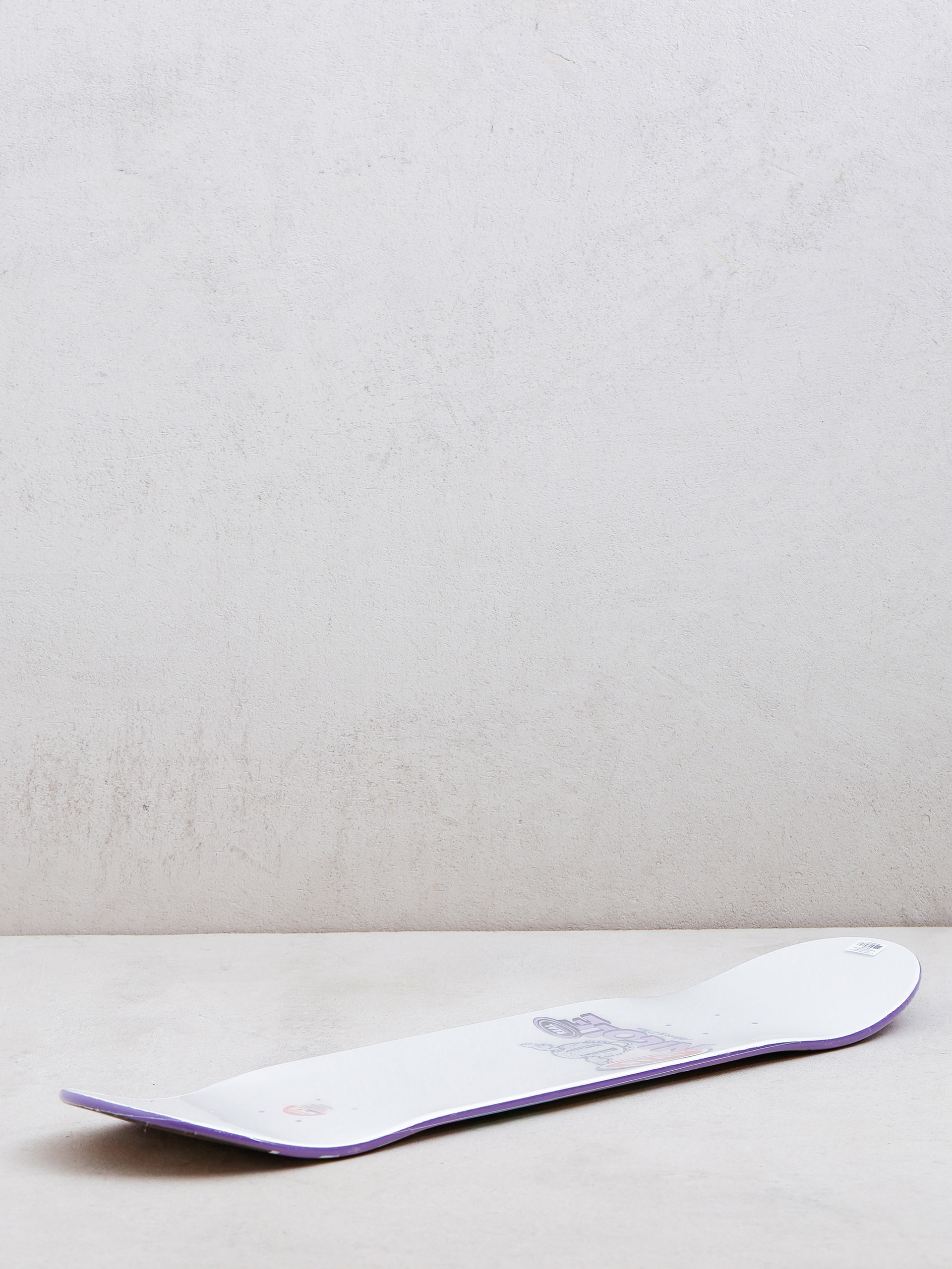 Real Nicole XD Face Gördeszka lap (assorted)