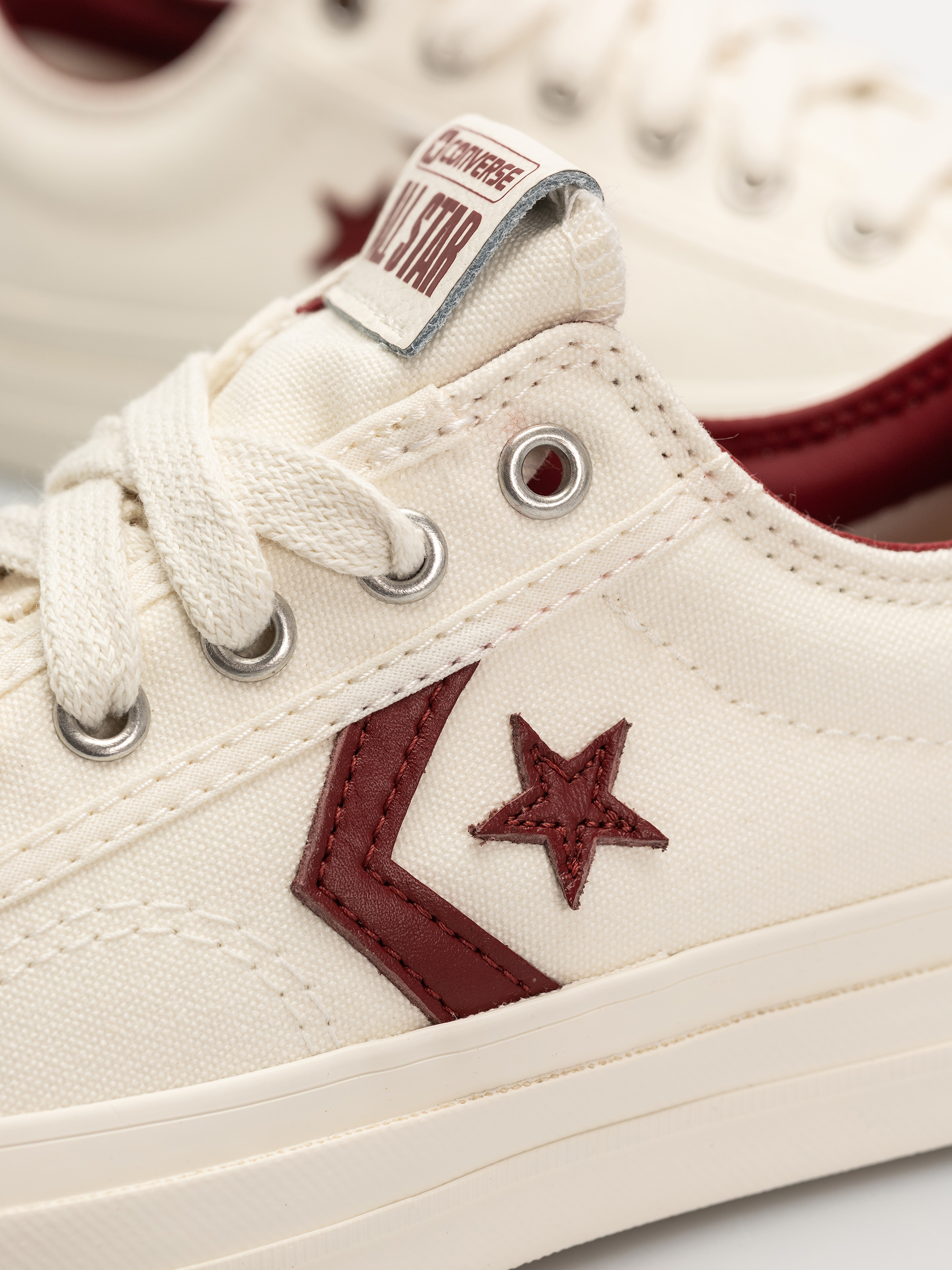 Converse Star Player 76 Ox Cipők (egret/egret/park red)