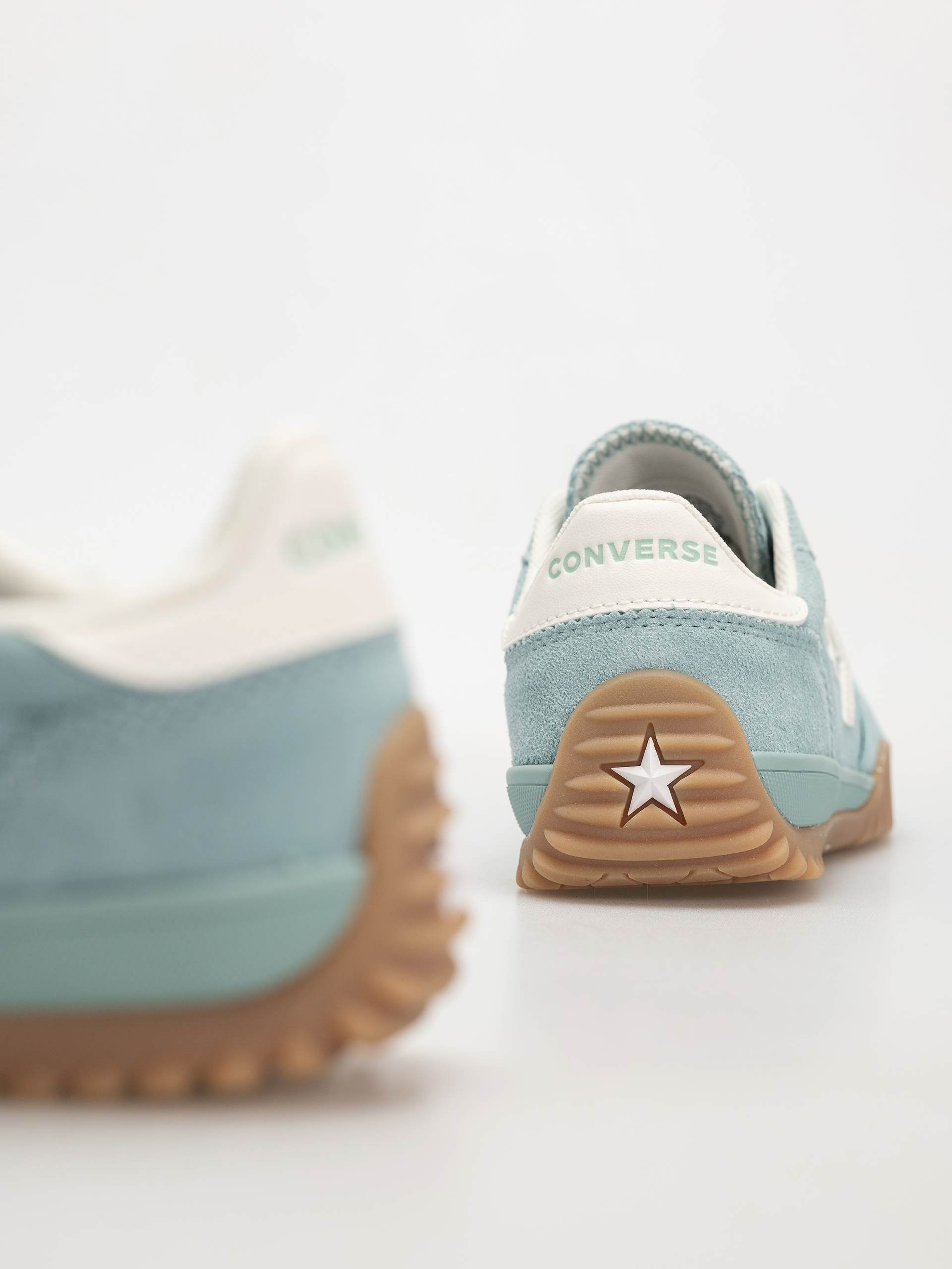 Cipők Converse Run Star Trainer (vernal pool/egret/light brown)