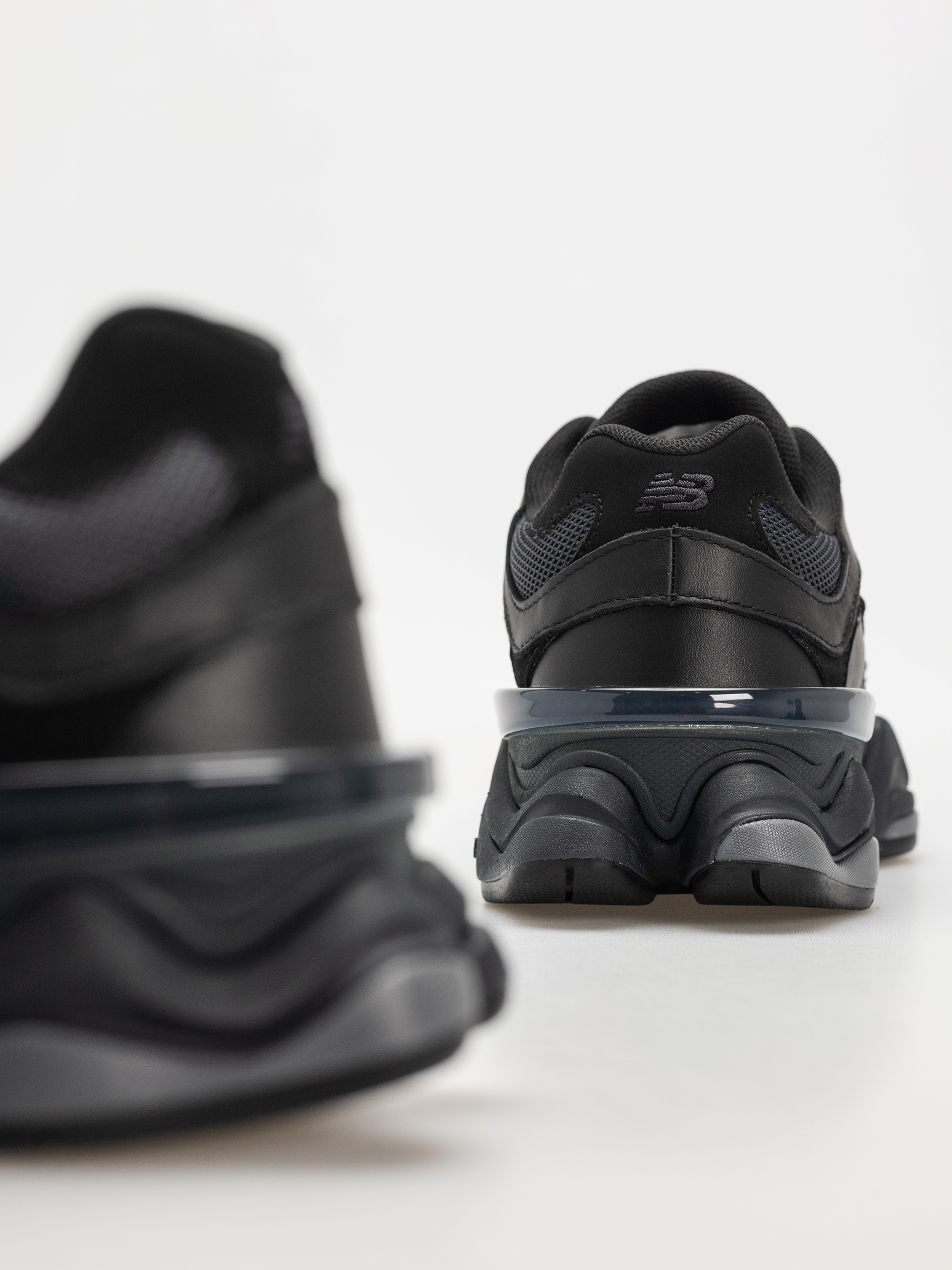New Balance 9060 Cipők (black)
