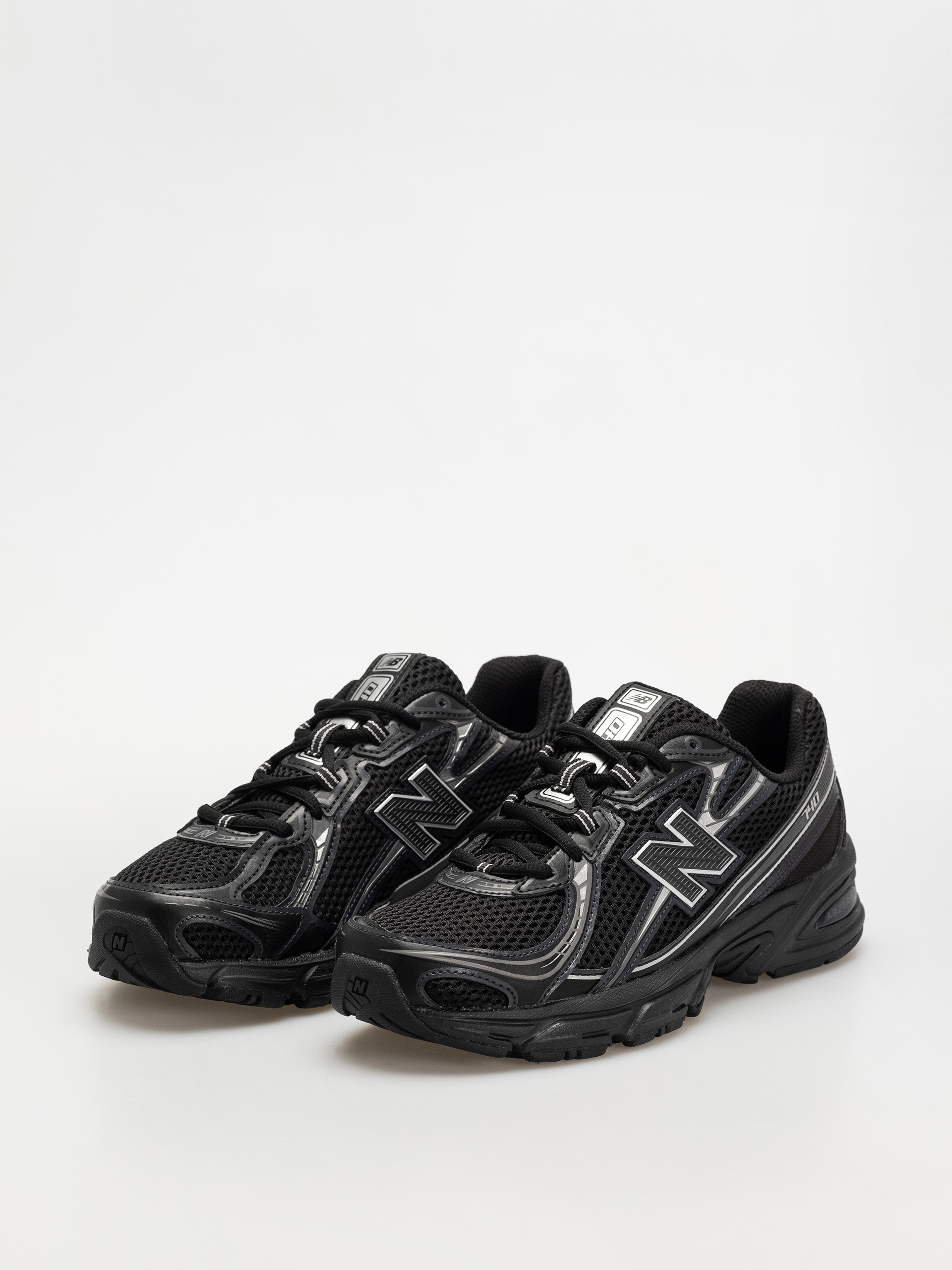 New Balance 740 Cipők (black)