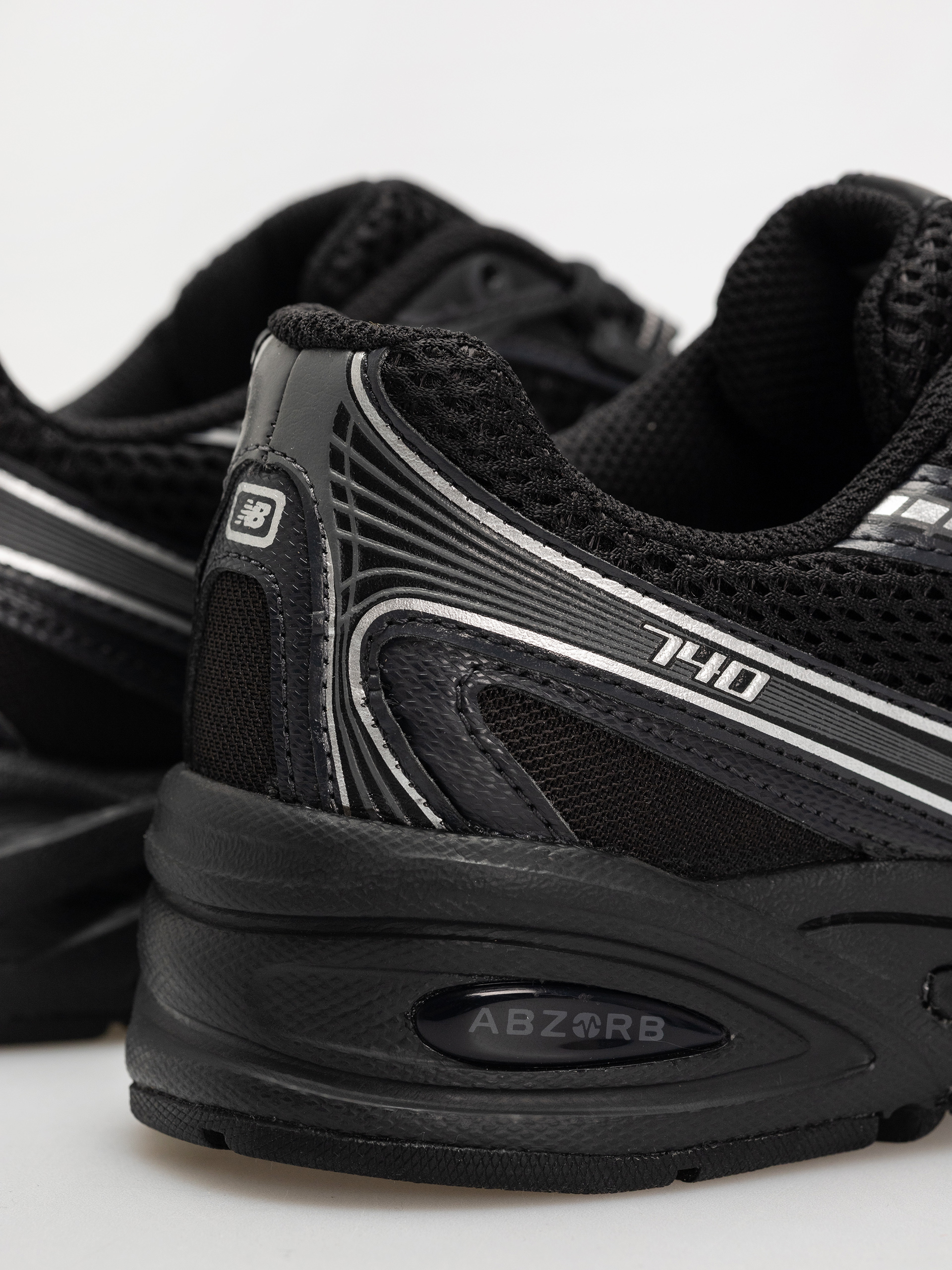 New Balance 740 Cipők (black)