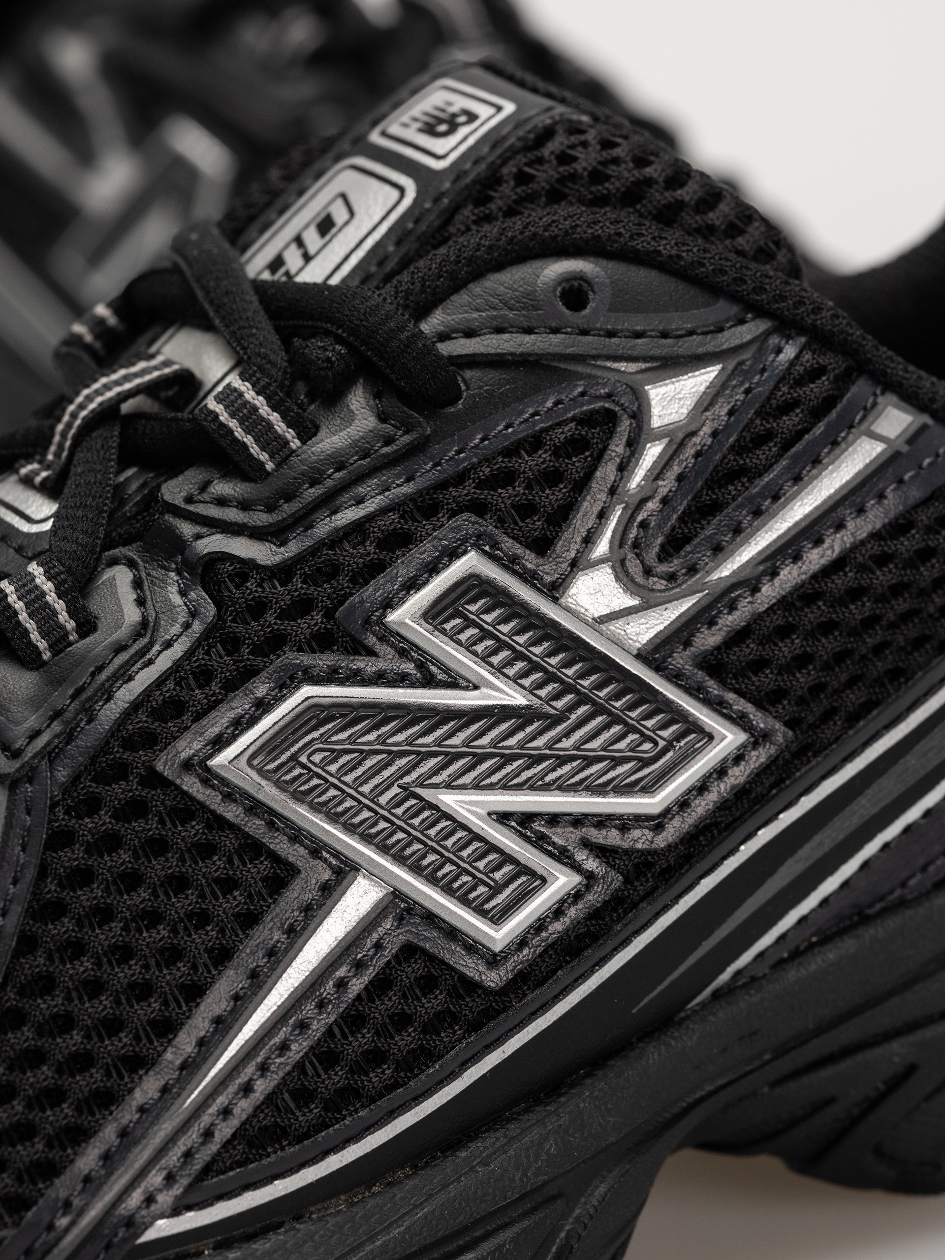 New Balance 740 Cipők (black)