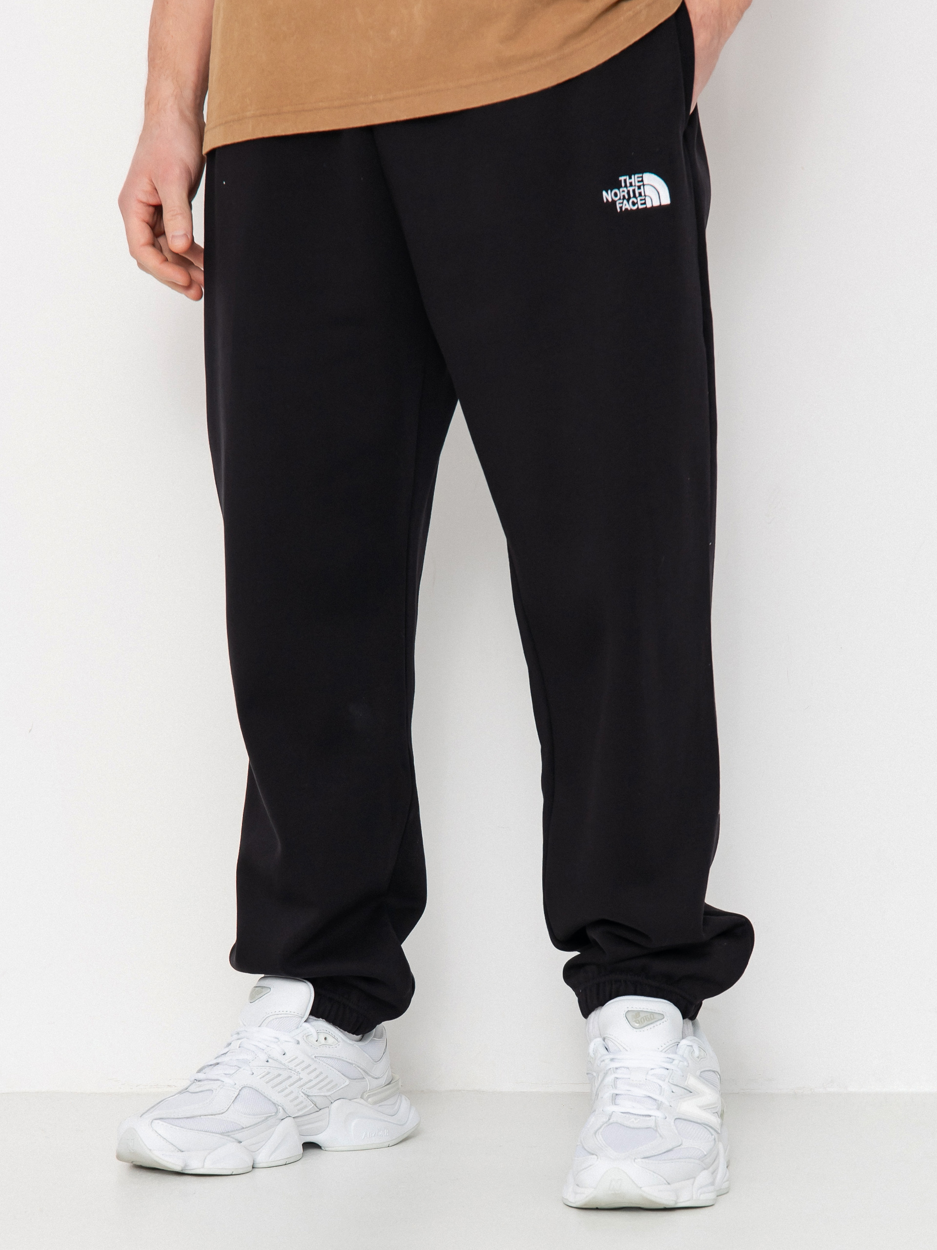 The North Face Essential Relaxed Straight Jogger Kisnadrág (tnf black)