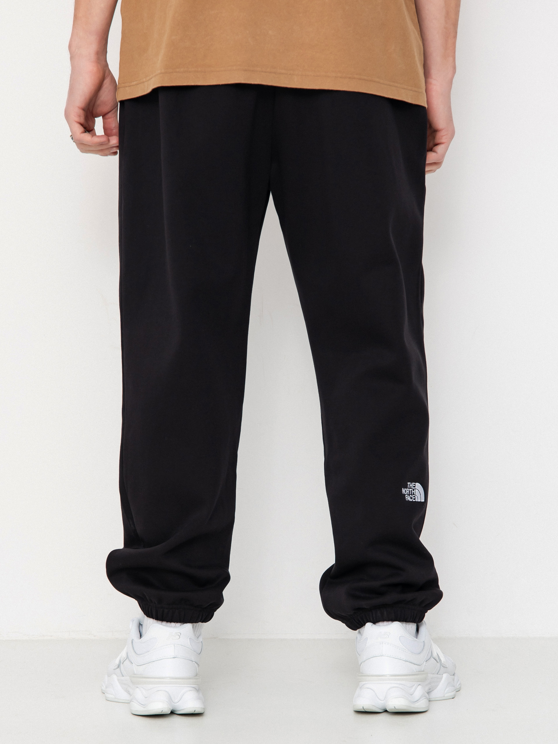 The North Face Essential Relaxed Straight Jogger Kisnadrág (tnf black)