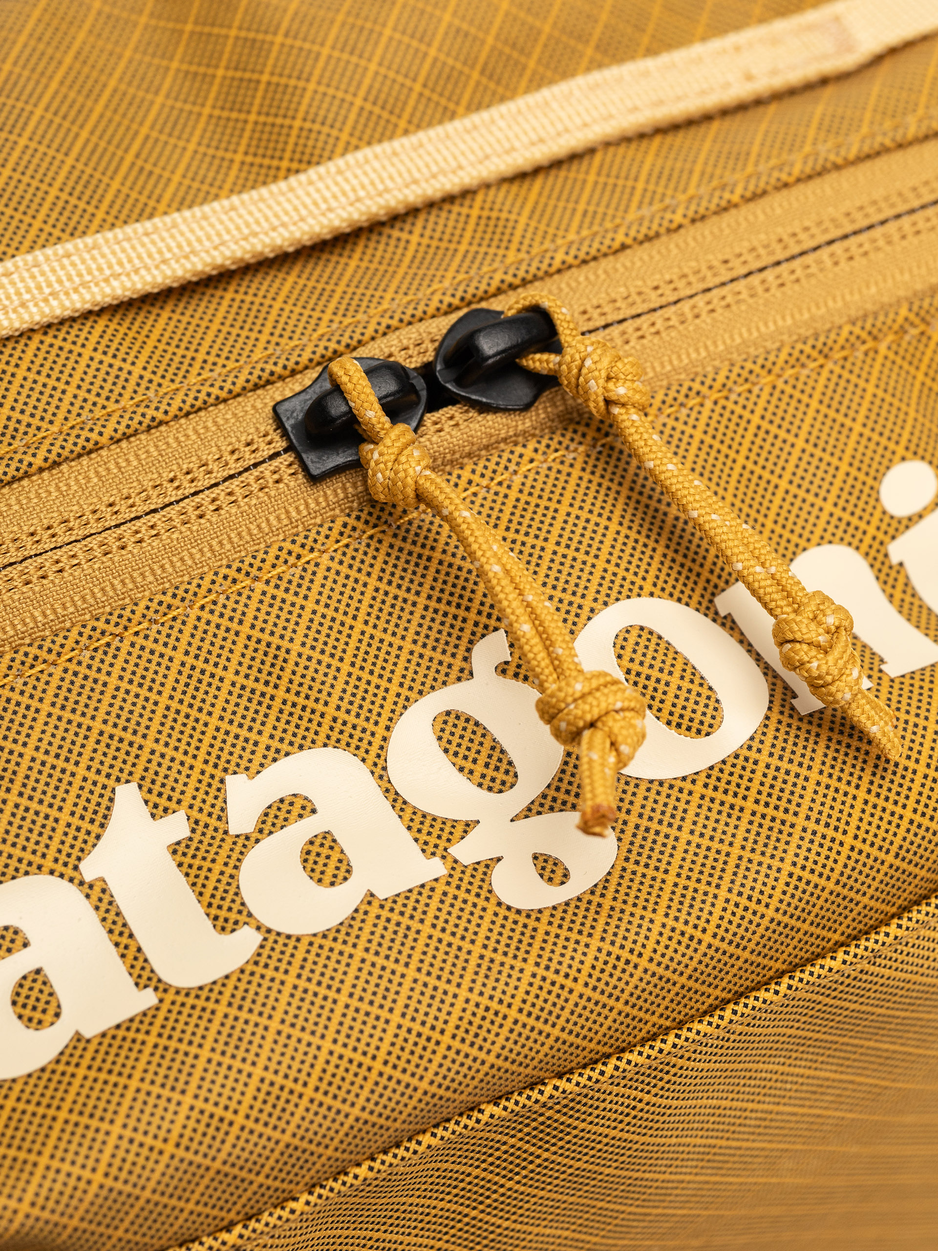 Patagonia Black Hole Cube 6L Kozmetikai táska (pufferfish gold w/beeswax tan)