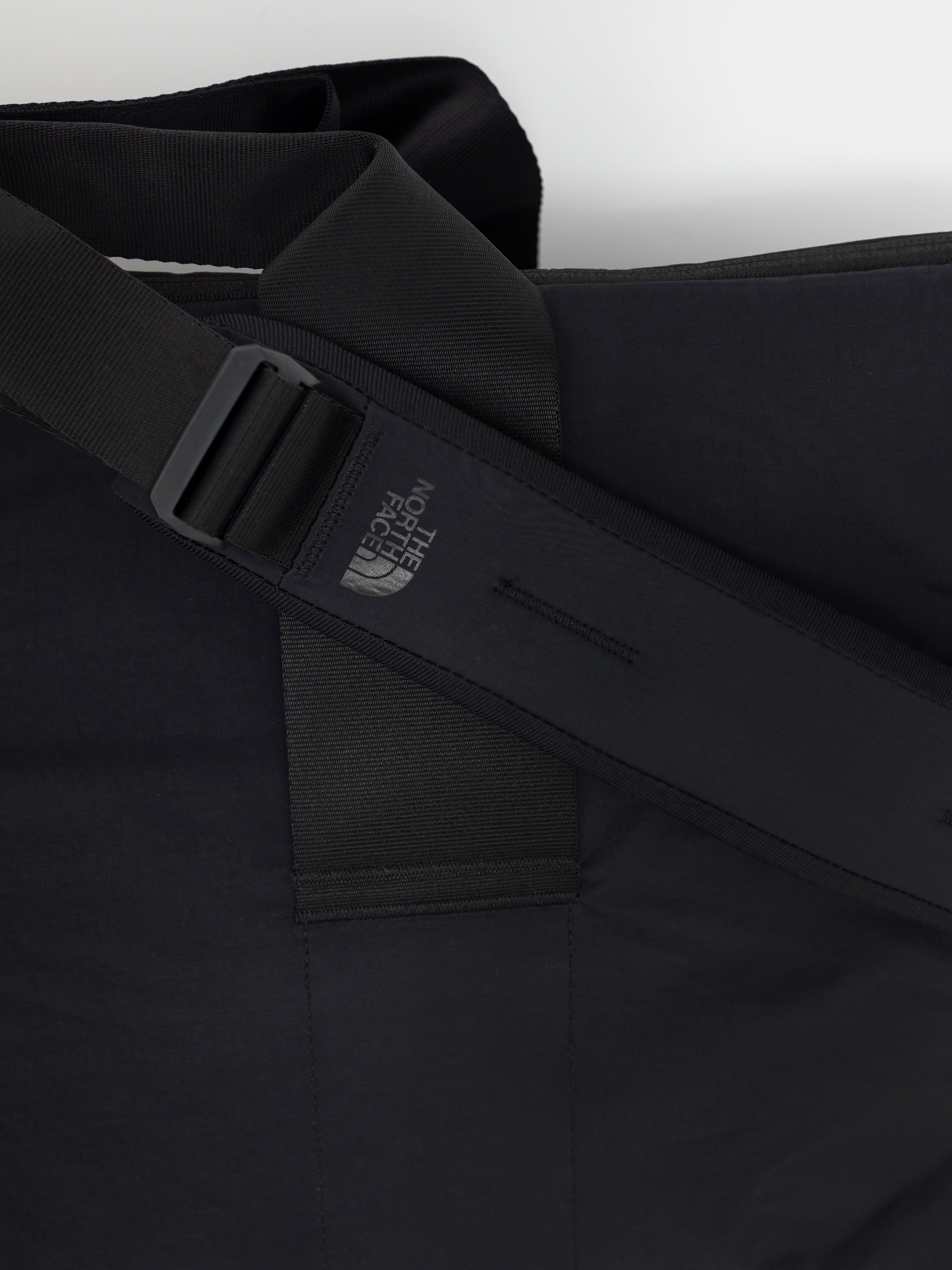 Táska The North Face Never Stop Weekender Duffel Wmn (tnf black npf)