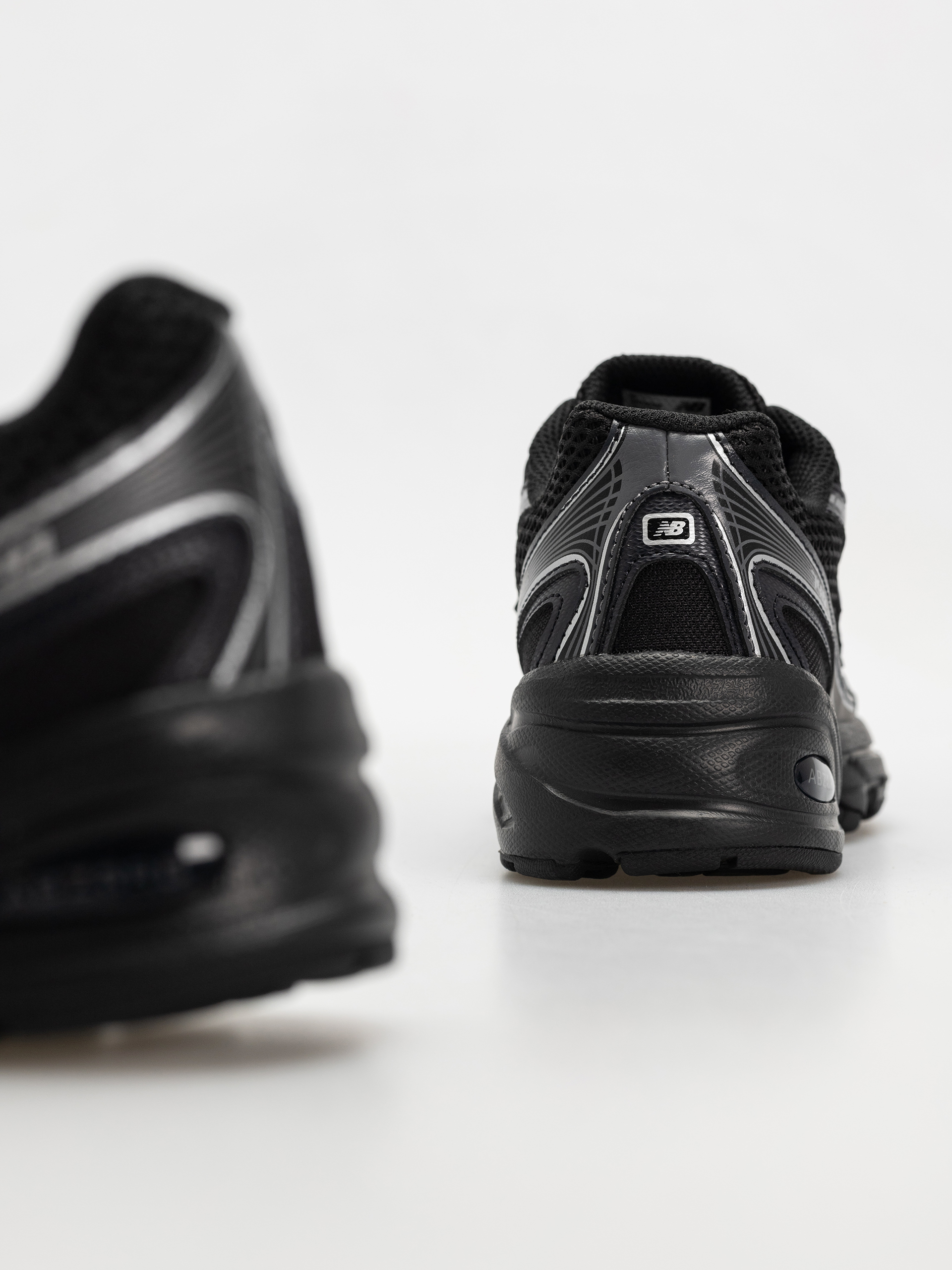 New Balance 740 JR Cipők (black)