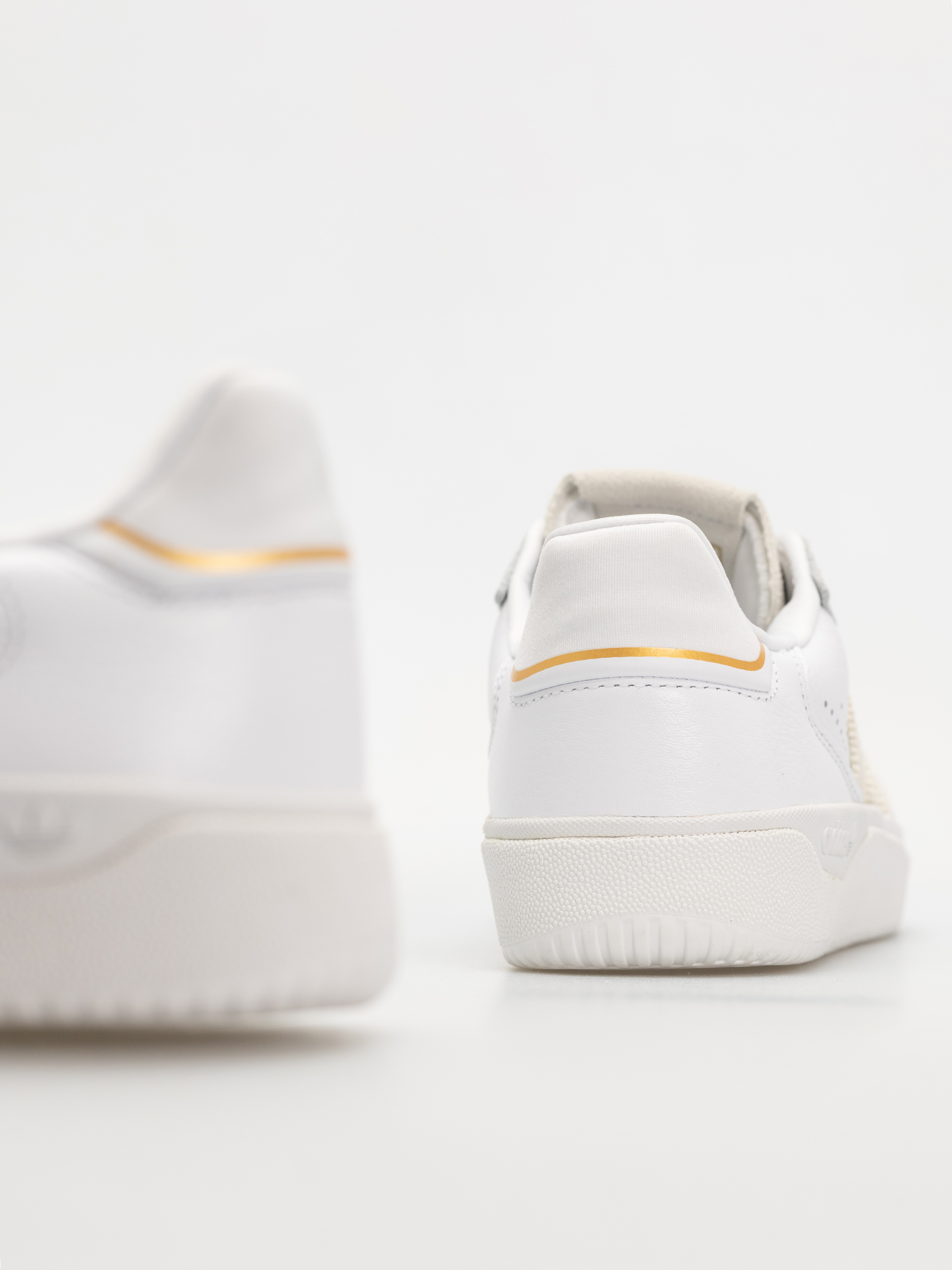 adidas Tyshawn Low Cipők (ftwwht/ftwwht/goldmt)