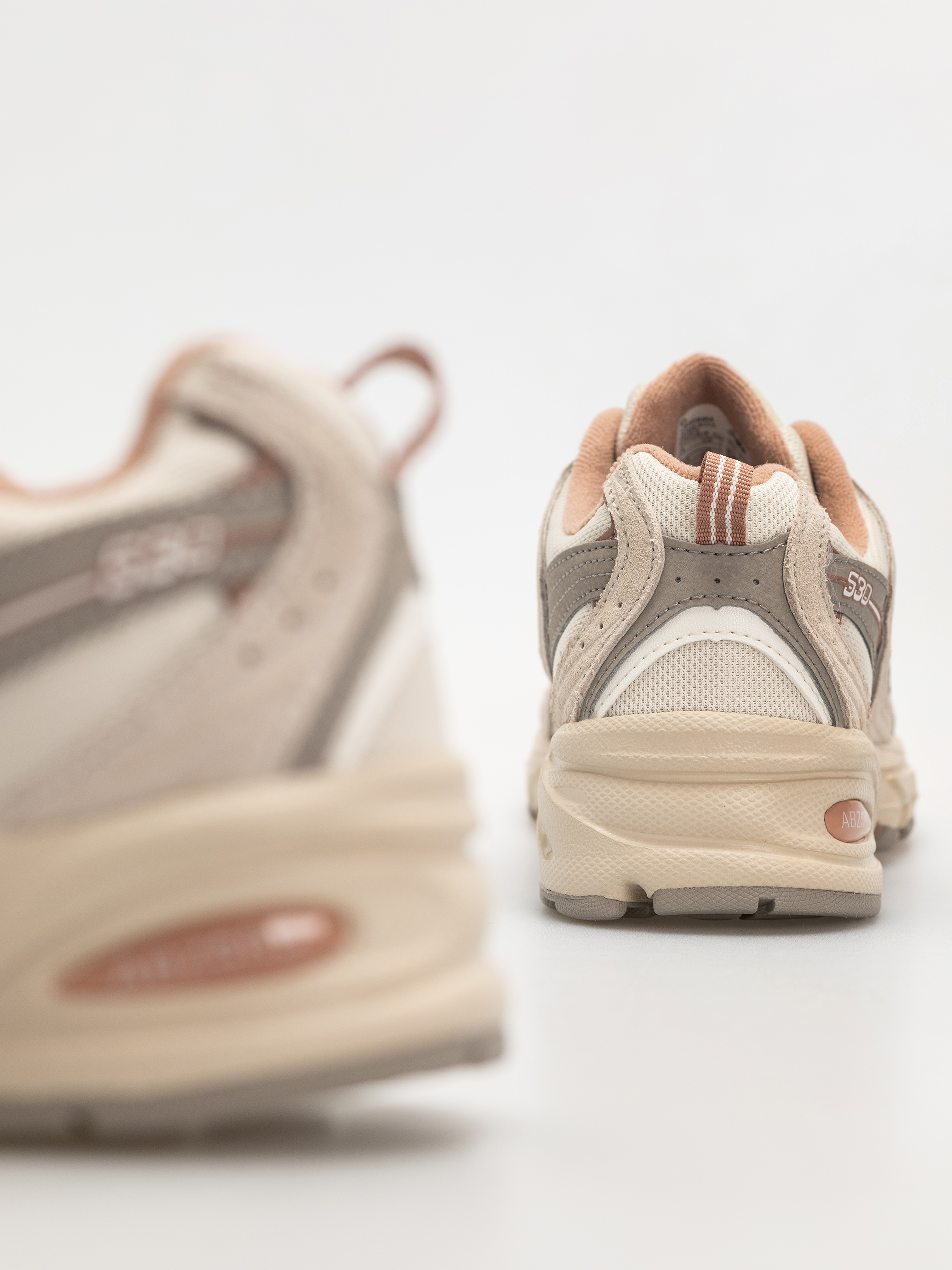 New Balance 530 Cipők (timberwolf)