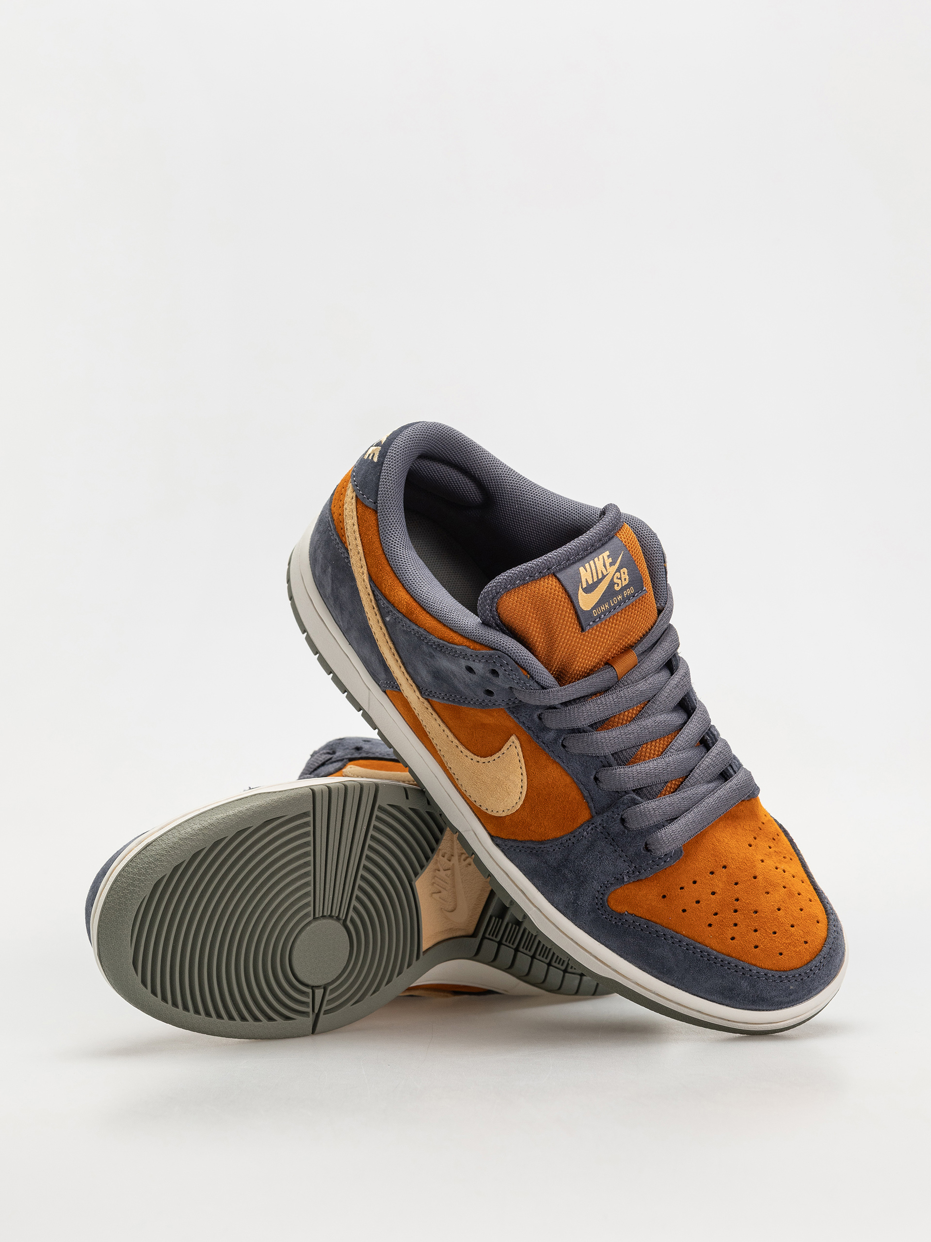 Nike SB Dunk Low Pro Cipők (light carbon/sesame monarch summit white)