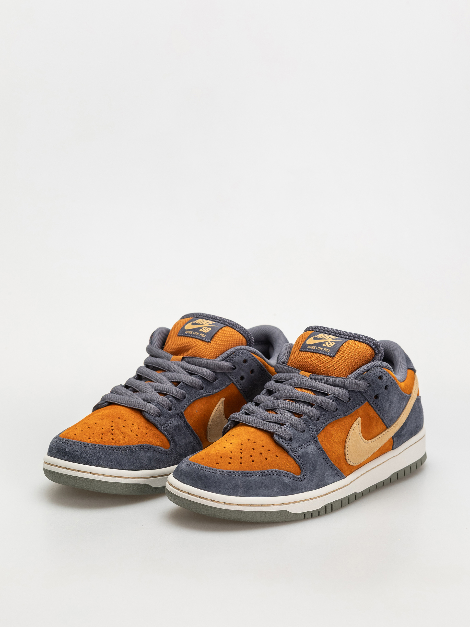 Nike SB Dunk Low Pro Cipők (light carbon/sesame monarch summit white)