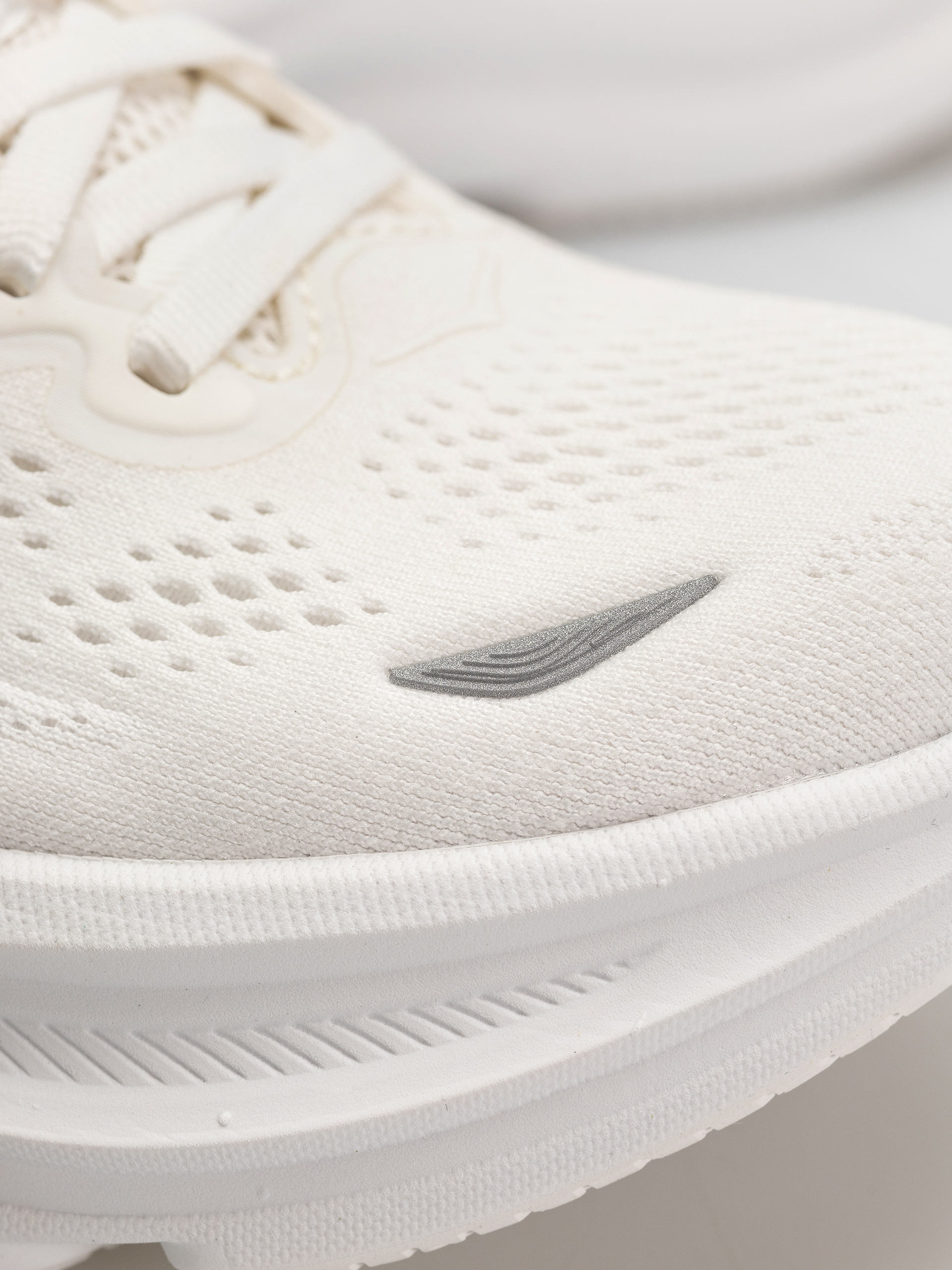 Cipők Hoka Bondi 9 Wmn (white/white)