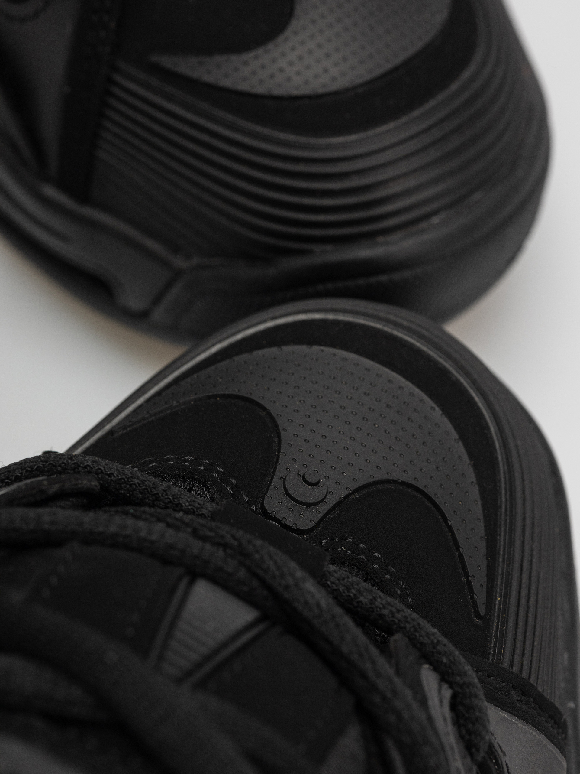 Cipők Osiris D3 2001 (black/black/shearling)