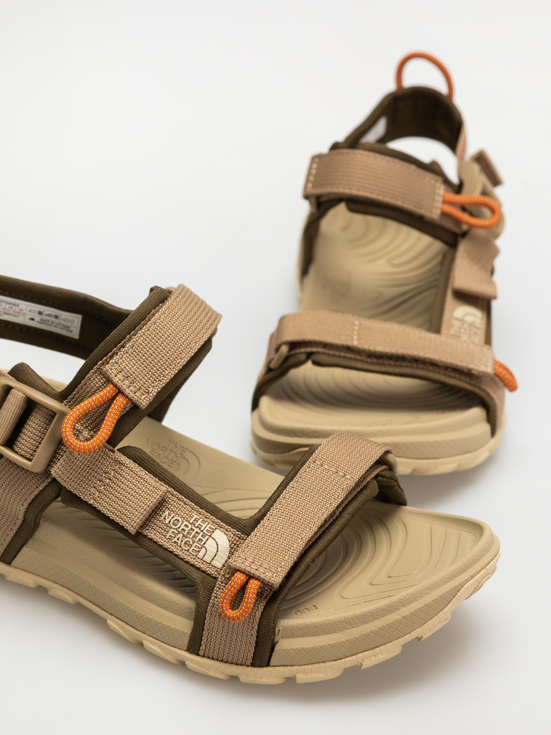 The North Face Explore Camp Szandálok Wmn (sahara/iron bronze)