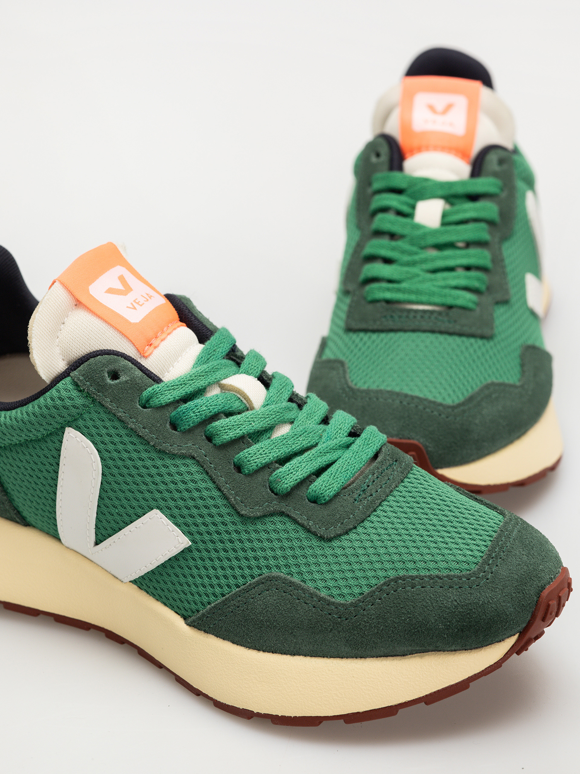 Veja Paulistana Wmn Cipők (emeraude white)