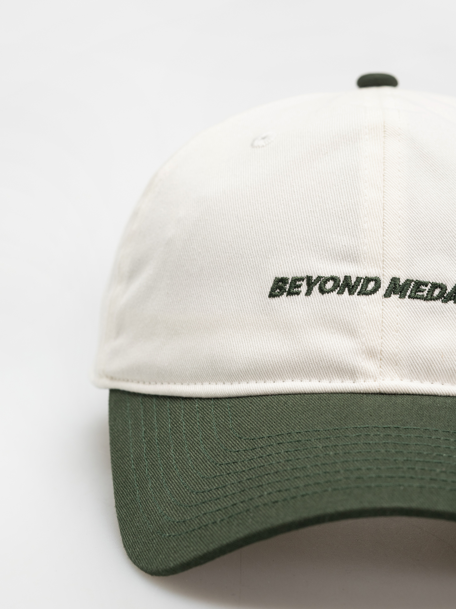 Baseball sapka Beyond Medals Unstructured (white)