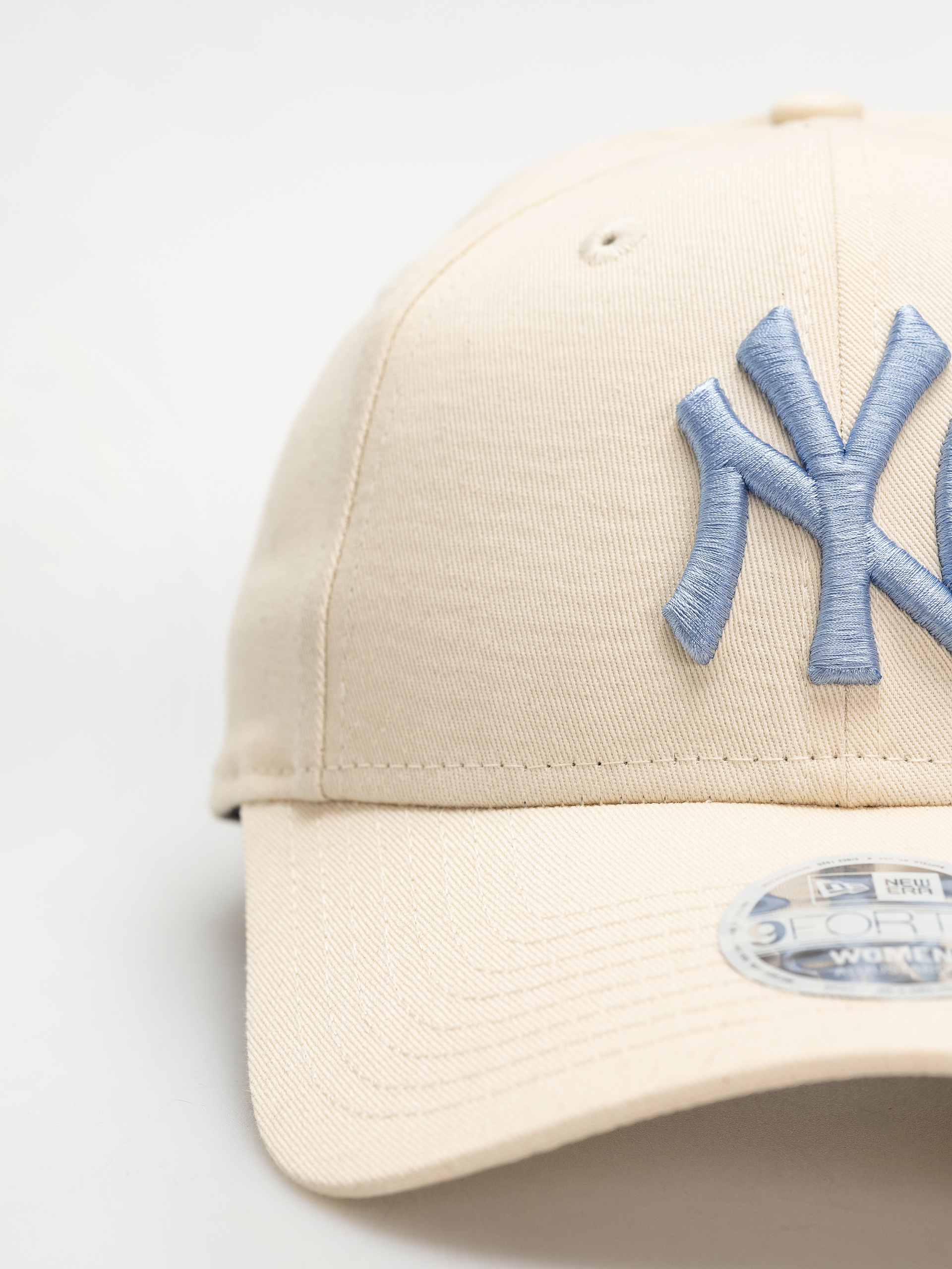 Baseball sapka New Era League Essential 9Forty New York Yankees Wmn (light beige)