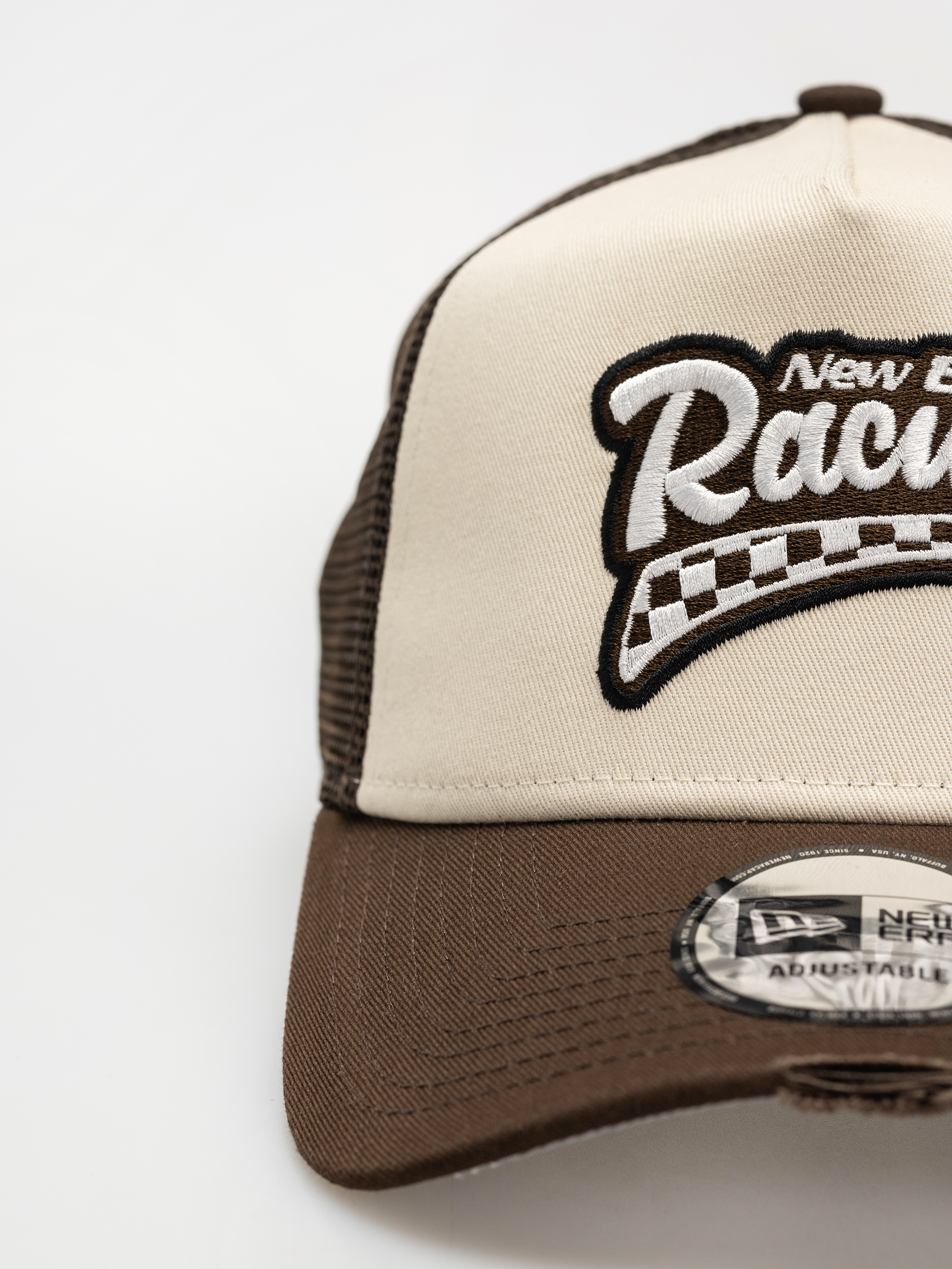 Baseball sapka New Era Motorsport Trucker (light beige)